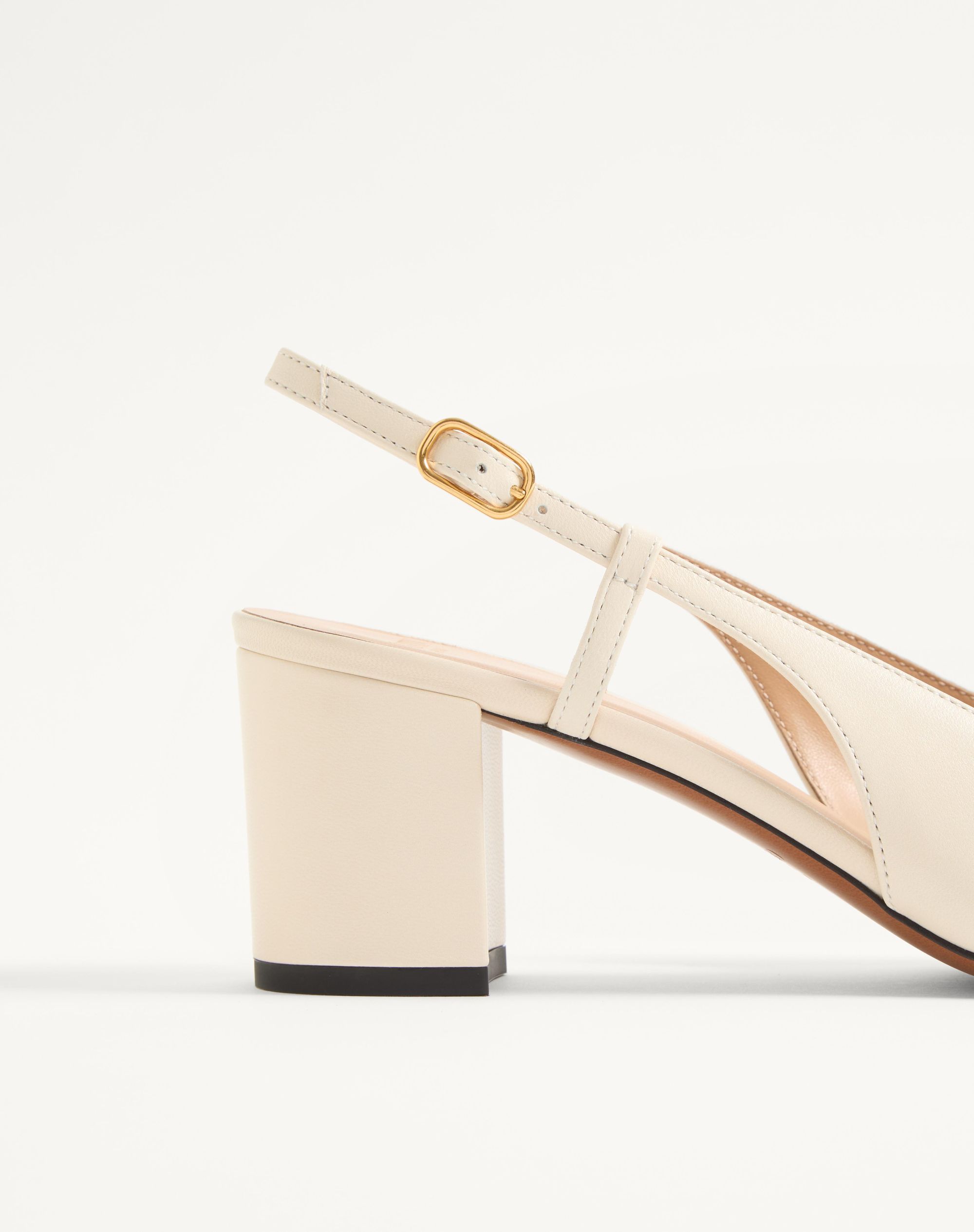 Valentino Leather Valet Du Roi Slingback Heels 60 In Nude