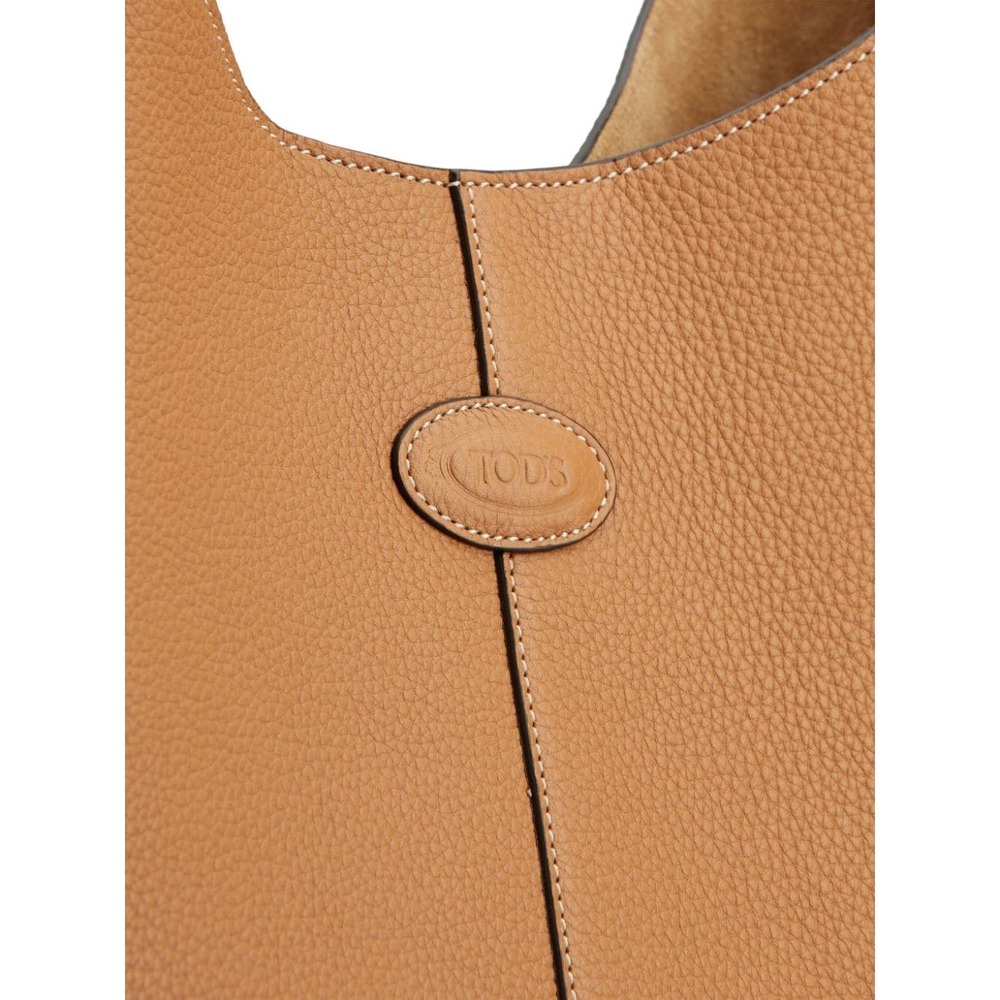 Tod's Leather Shoulder Bag With Frontal Logo Patch In Brown