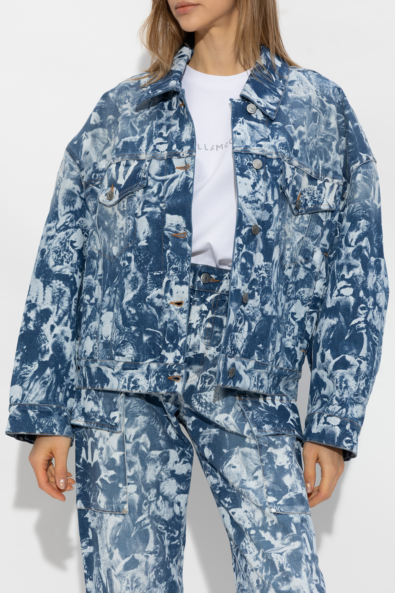 Stella Mccartney Animal Forest-print Denim Jacket In Blue