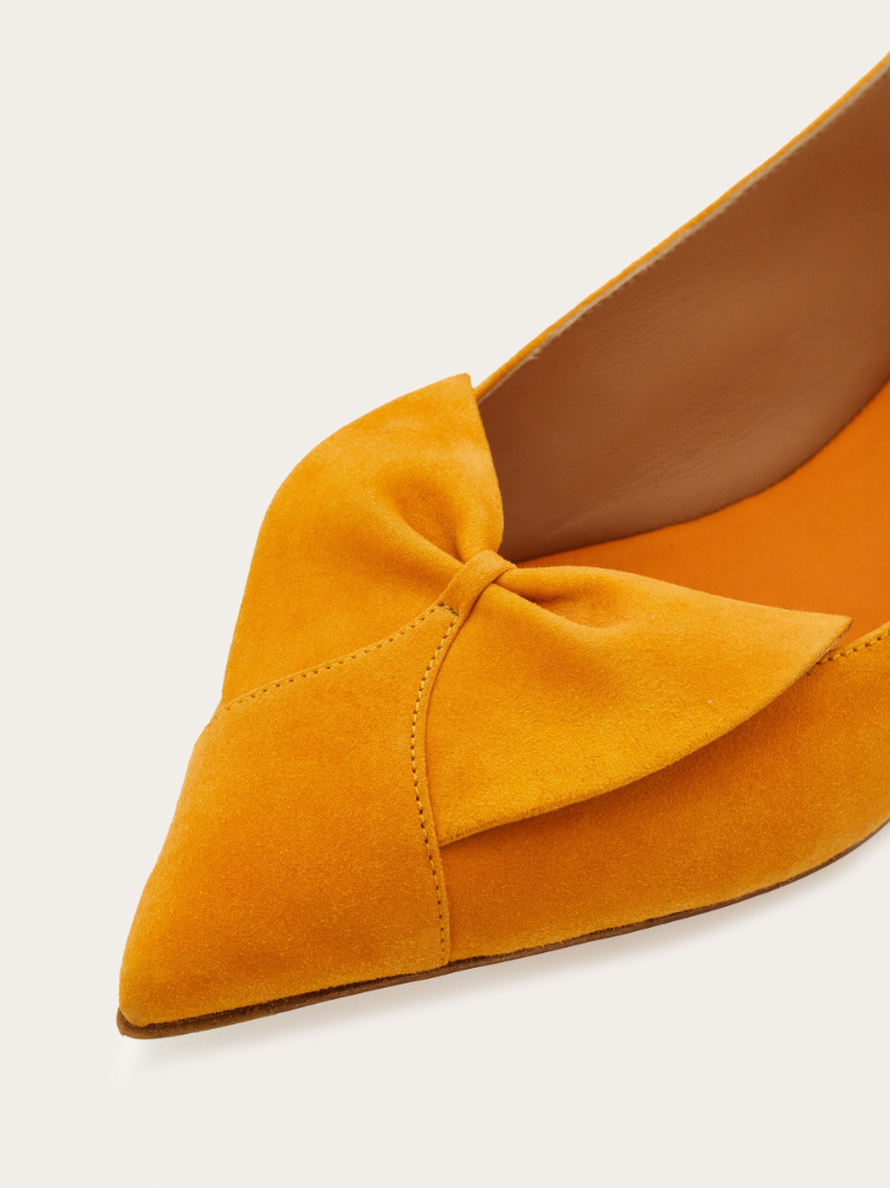 Ferragamo Soft Bow Ballet Flat In Yellow
