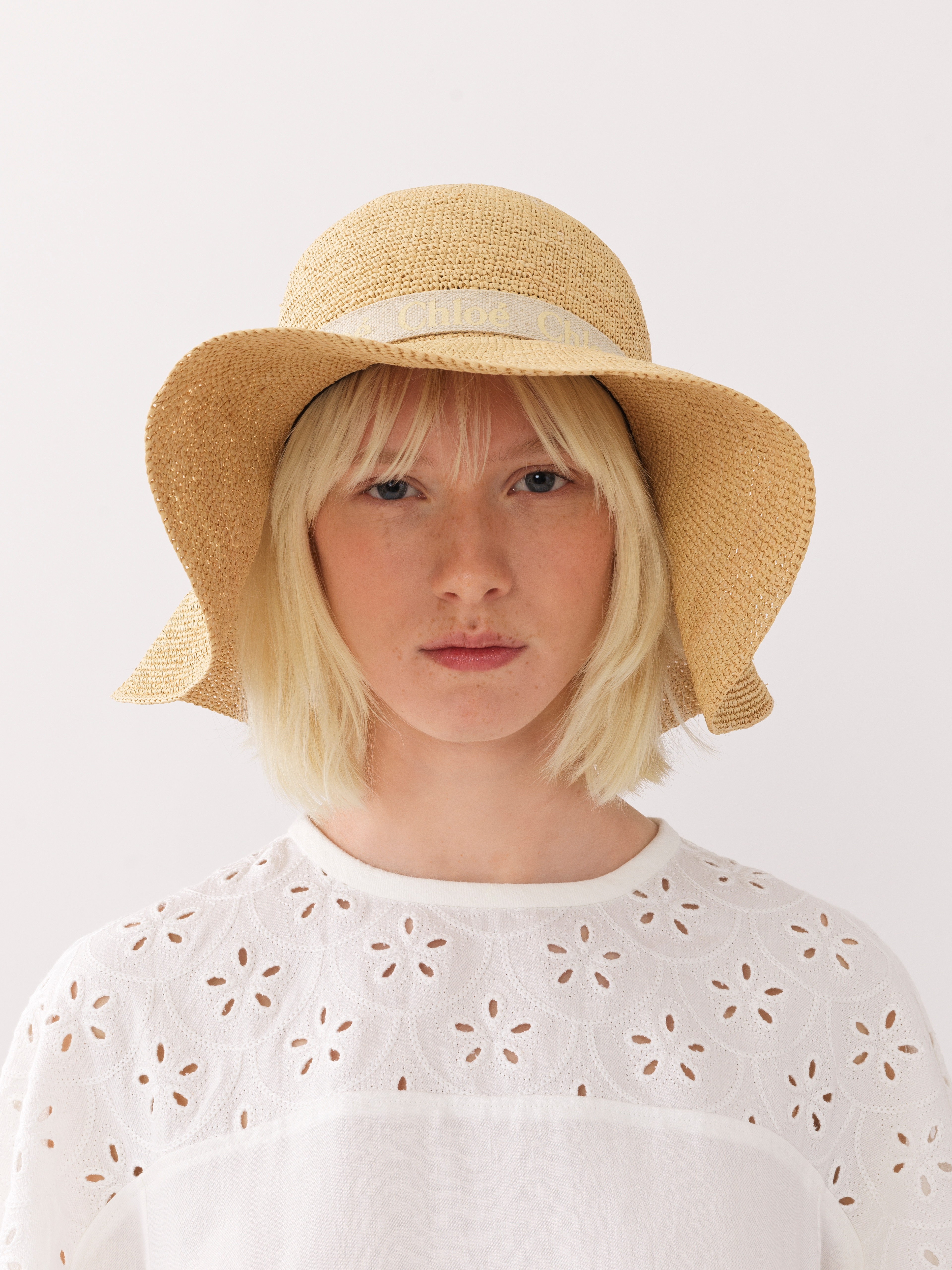 Chloé Interwoven Straw Hat In Nude