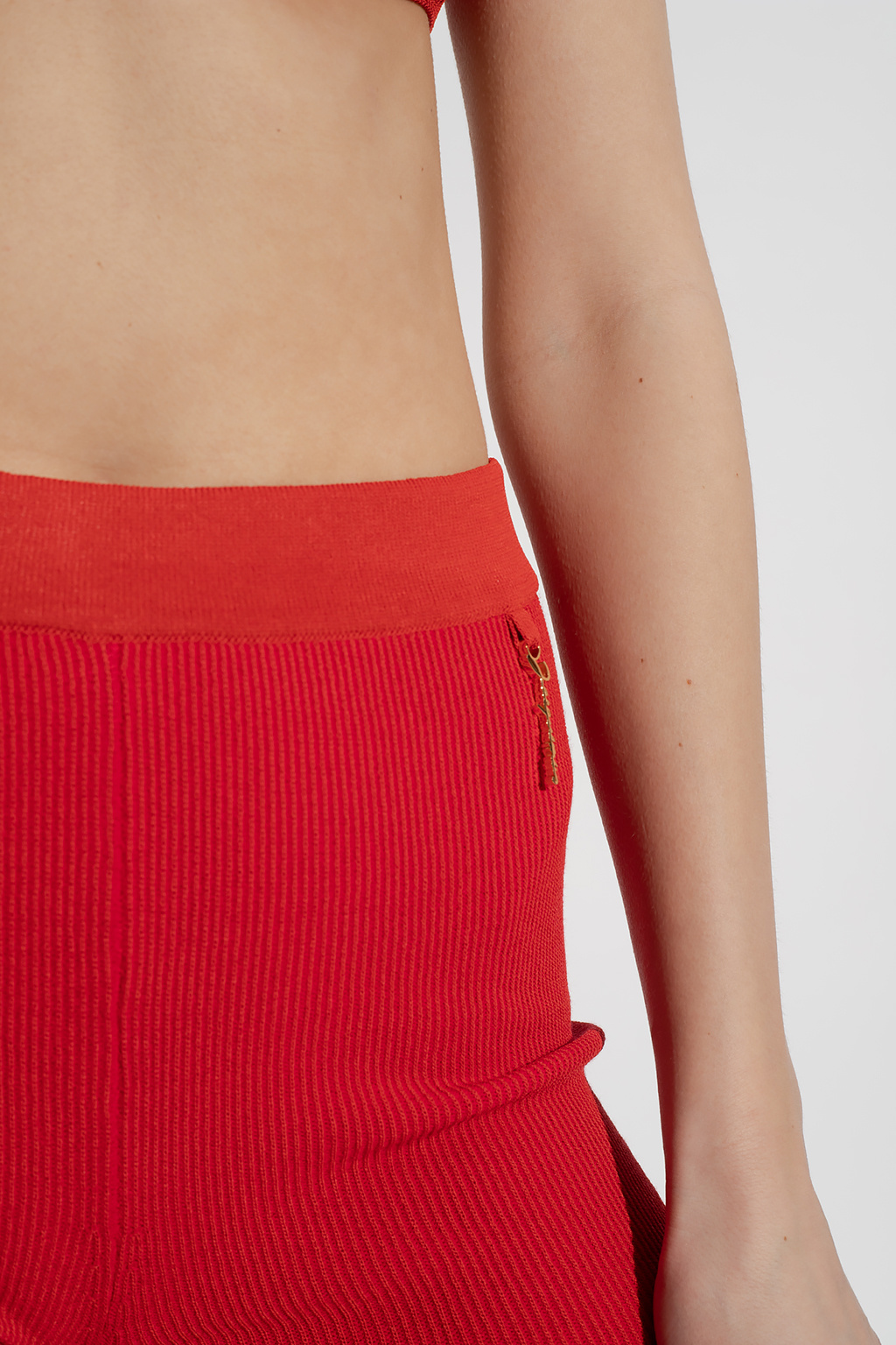 Shop Jacquemus Le Short Pralu Knitted Shorts In Red