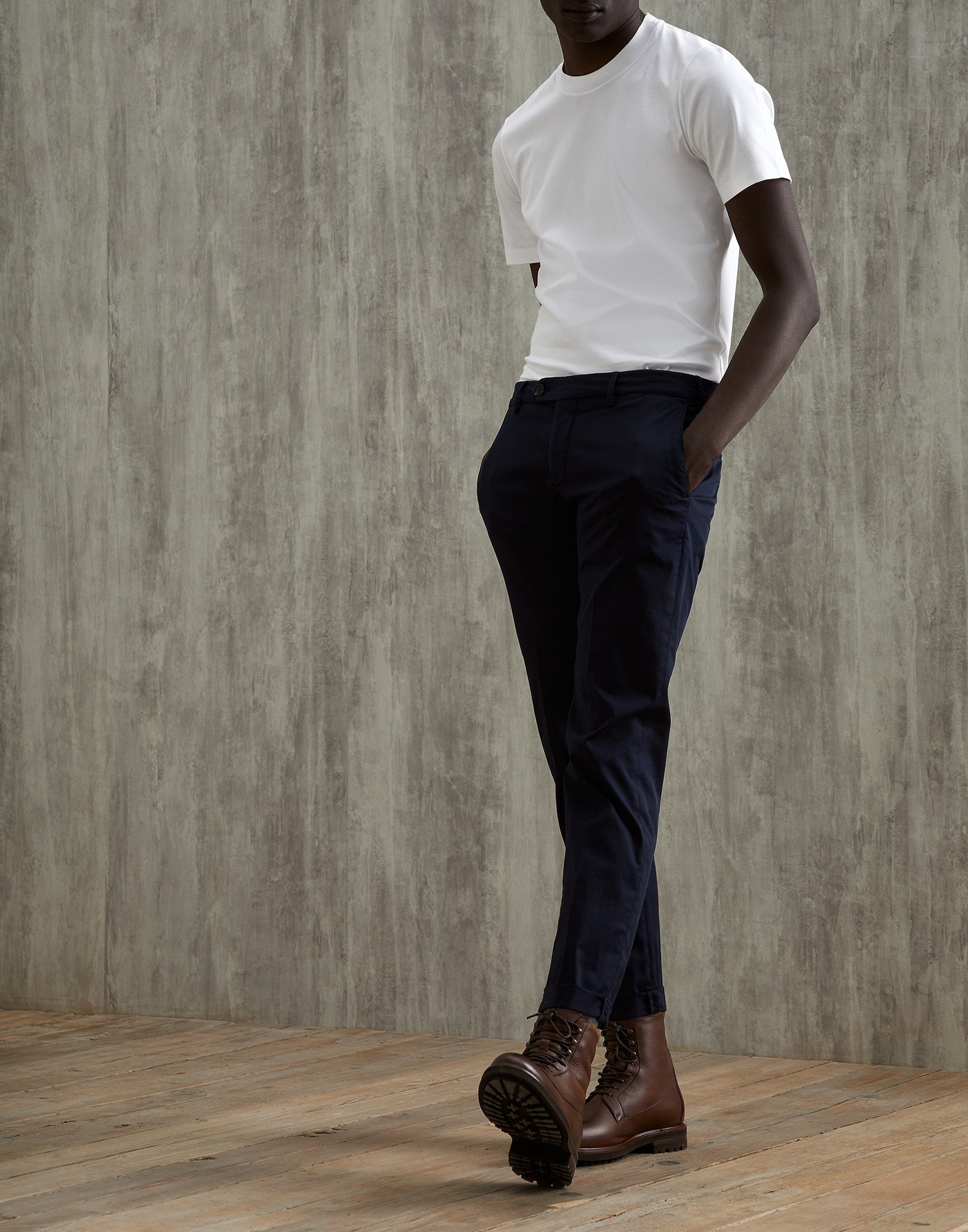 Brunello Cucinelli Mid-rise Slim Fit Chinos In Blue In Black
