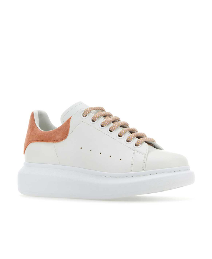 Alexander Mcqueen Contrasting-suede Chunky Sneakers In White