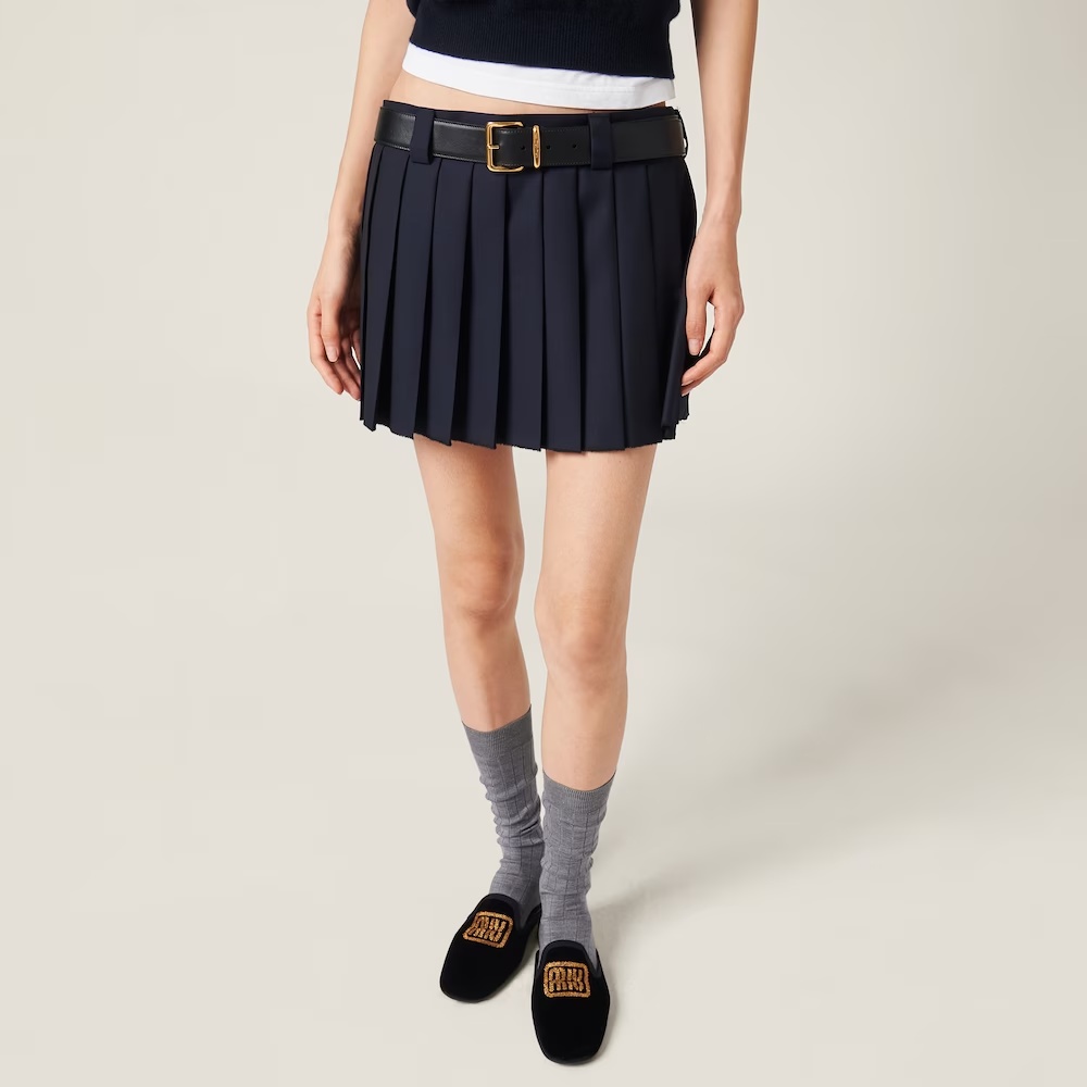 Miu Miu Logo-patch Pleated Mini Skirt In Black