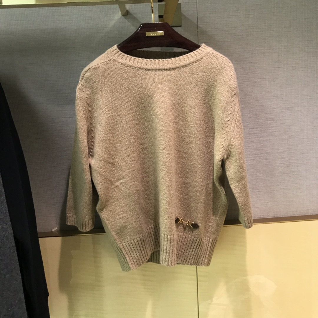 Gucci Horsebit-embellished Knitted Top In Nude