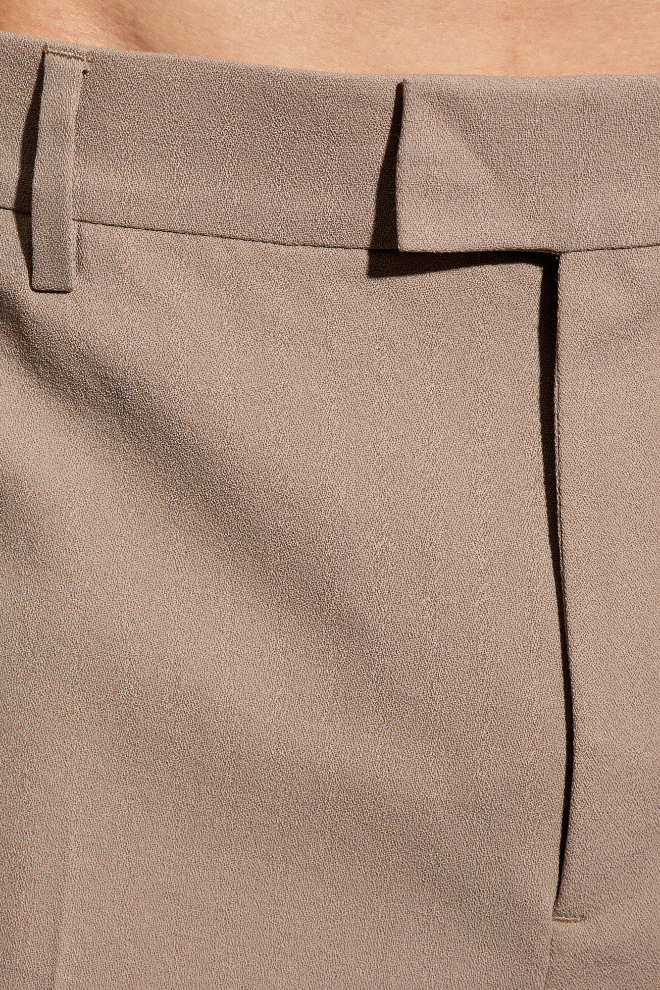 Ami Alexandre Mattiussi Ami Crepe Mini Shorts In Nude