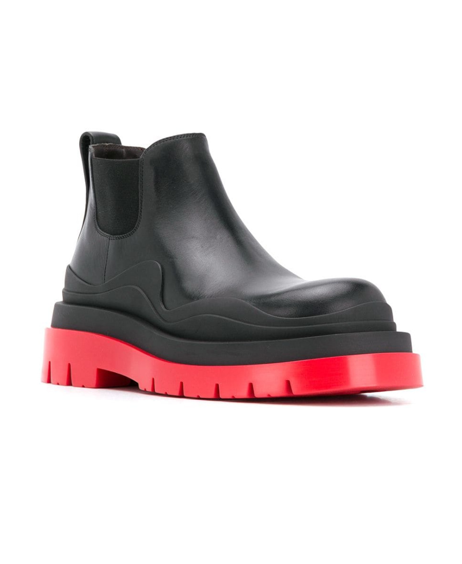 Bottega Veneta Tire Chelsea Boots In Black
