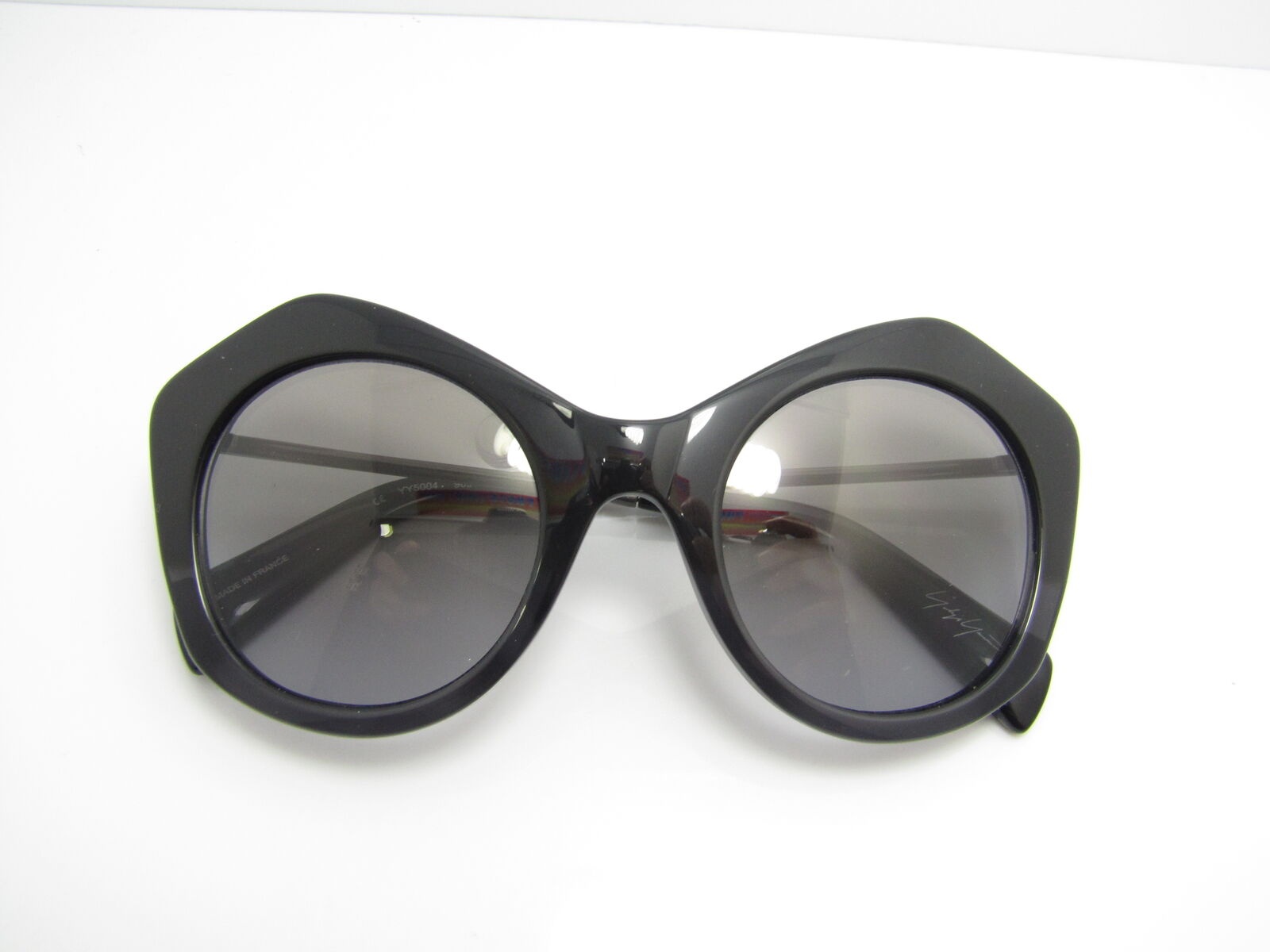 Yohji Yamamoto Irregular Sunglasses In Gray