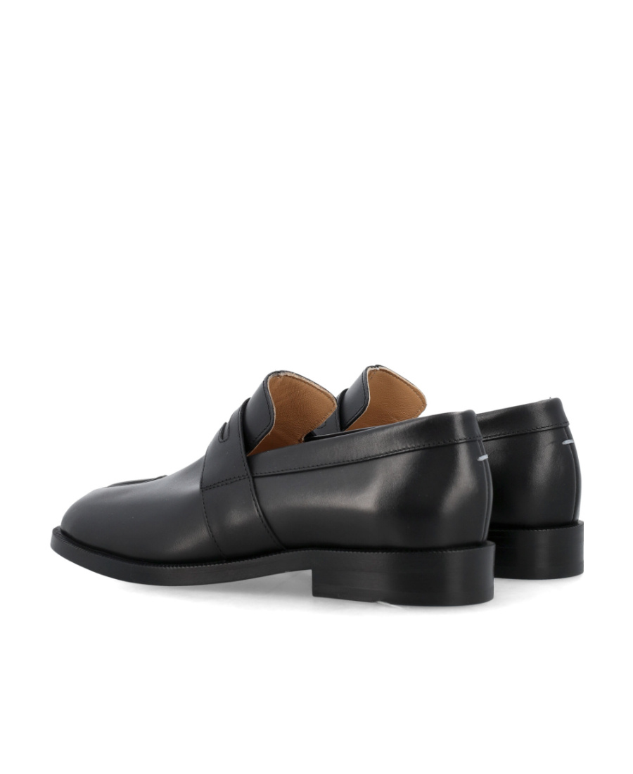 Shop Maison Margiela Low-heel Tabi Loafers In Black
