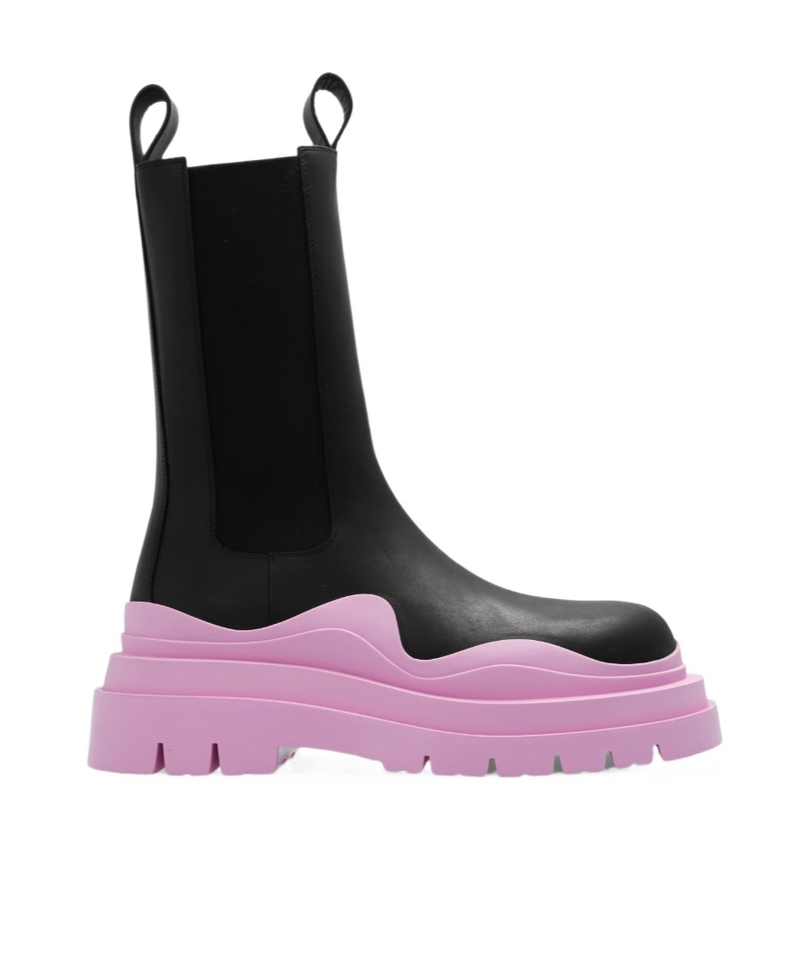 Bottega Veneta Bv Tire Leather Bots In Black
