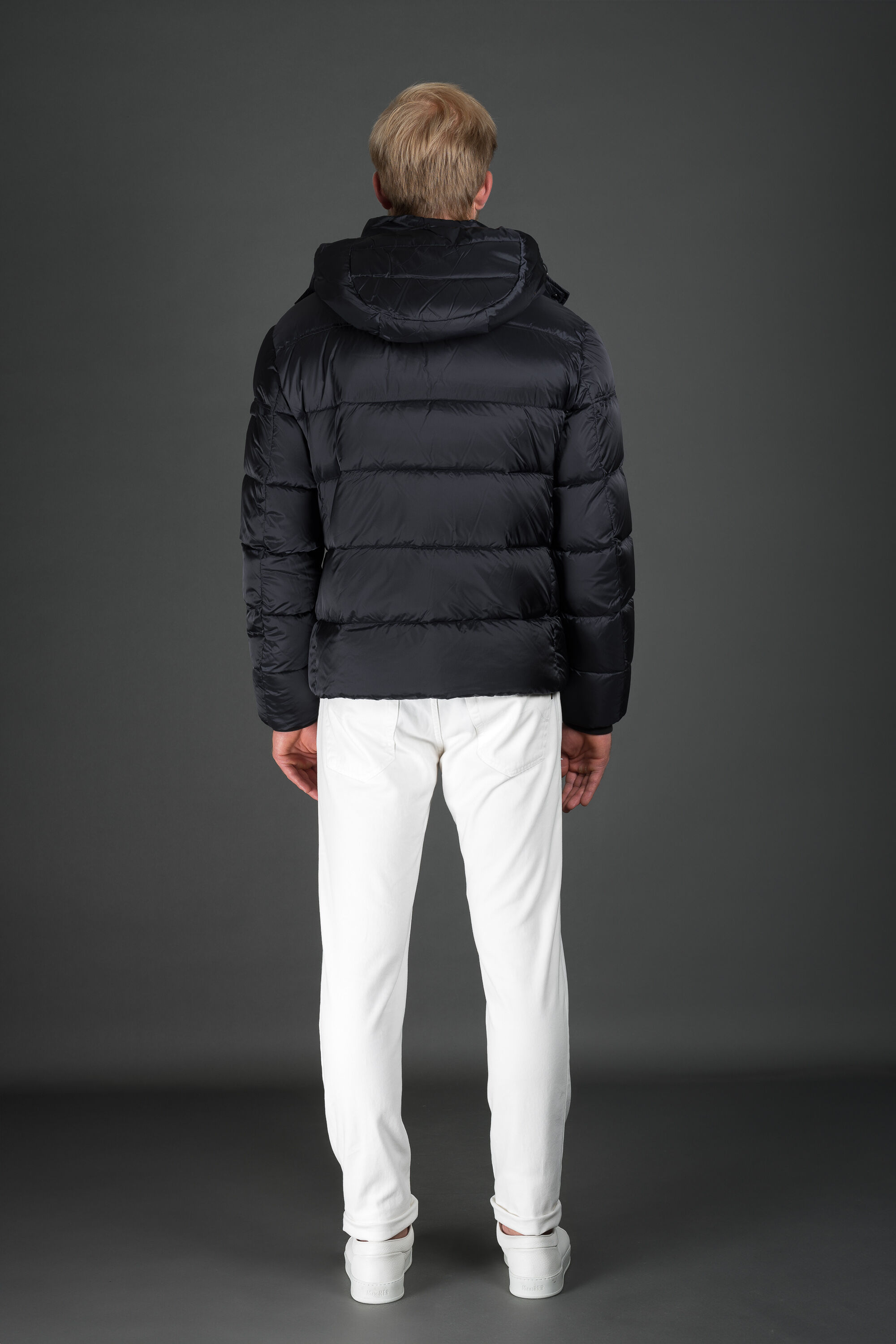 Moorer Brett-sh Hooded Zipped Down Jacket In Black