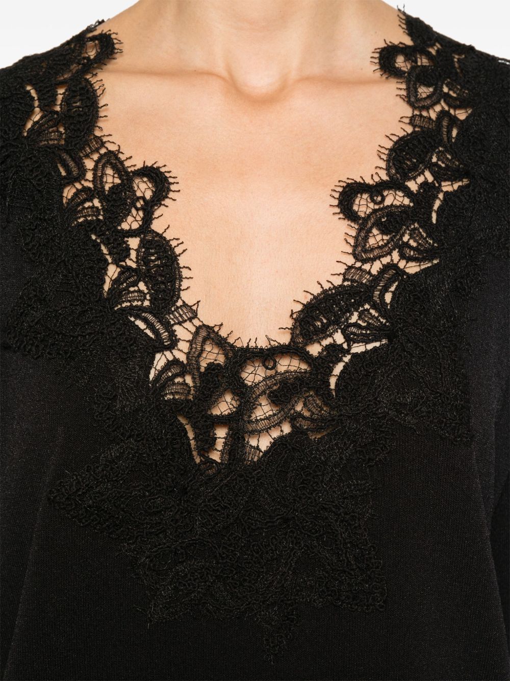 Ermanno Firenze Long-sleeved Sweater In Black
