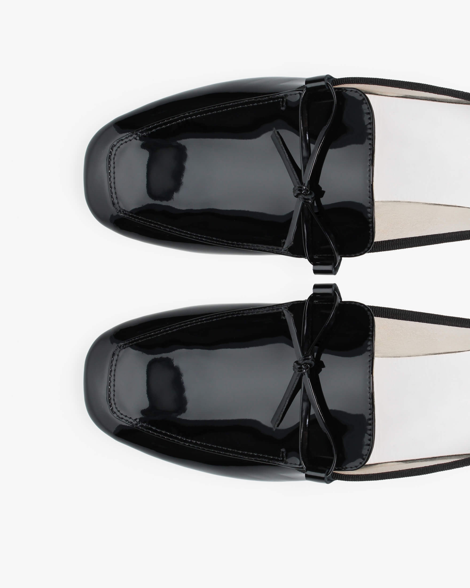 Repetto Bow Detail Loafers In Black