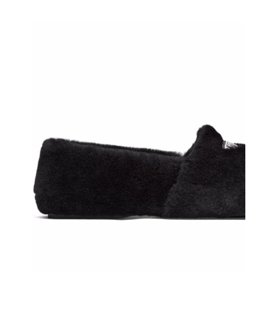 Prada Logo Shearling Slippers In Black