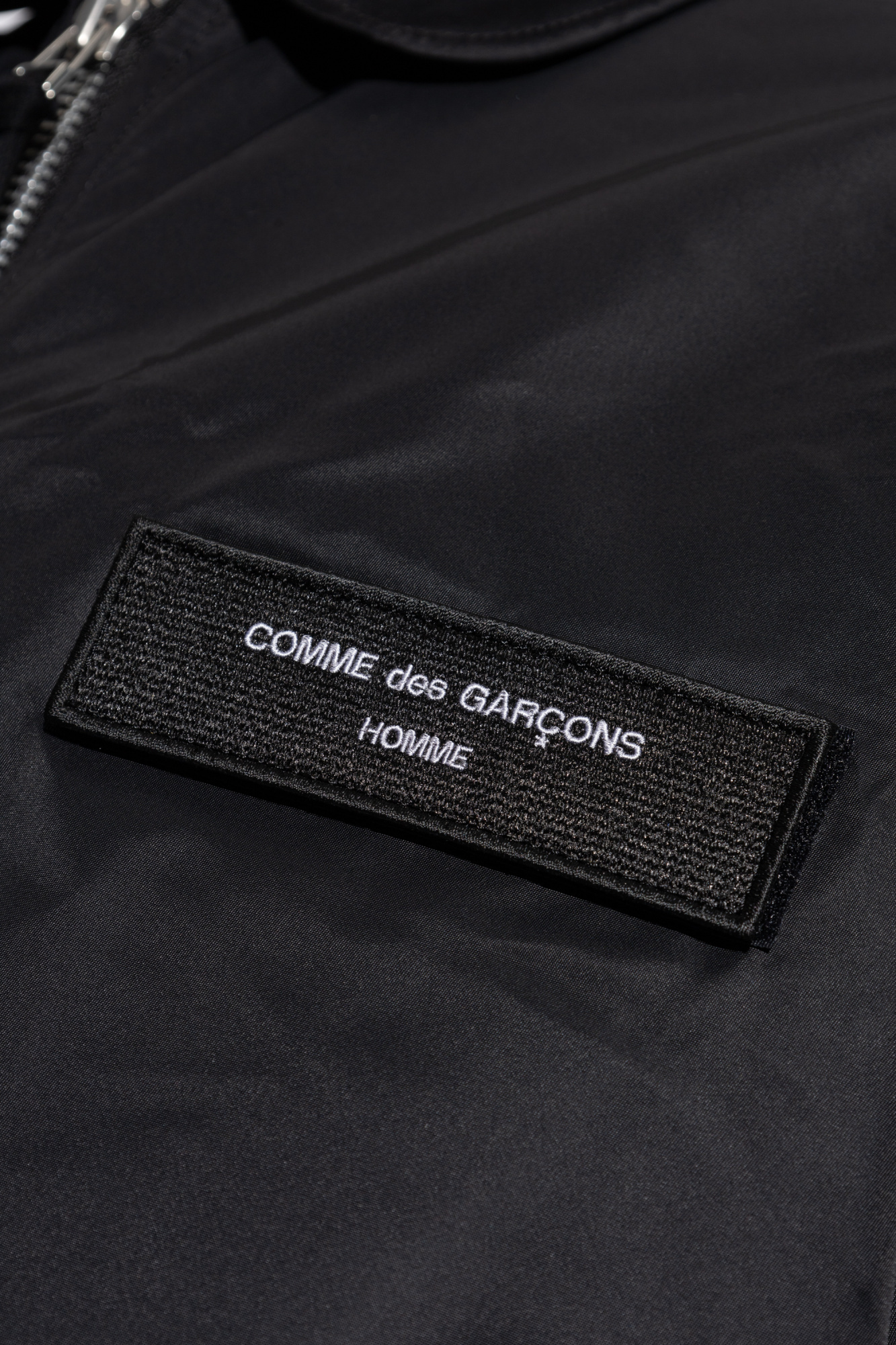 COMME DES GARÇONS LONG-SLEEVED WINDBREAKER 