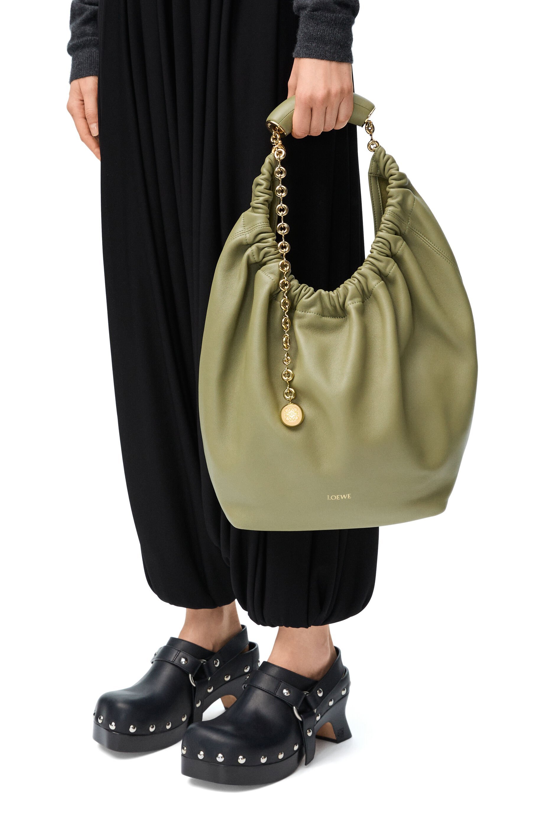 Loewe Womens Squeeze Medium Leather Shoulder Bag In Green