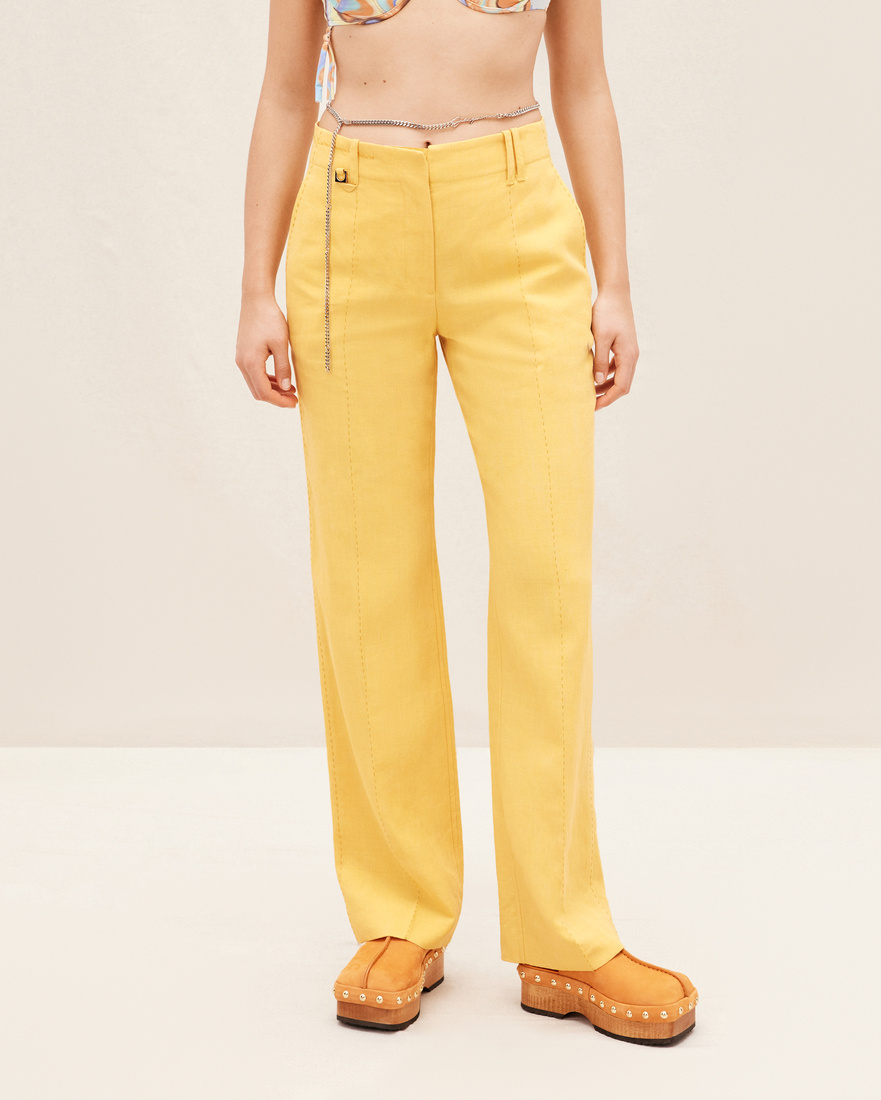 Jacquemus Stitched Pleated Trousers In Yellow