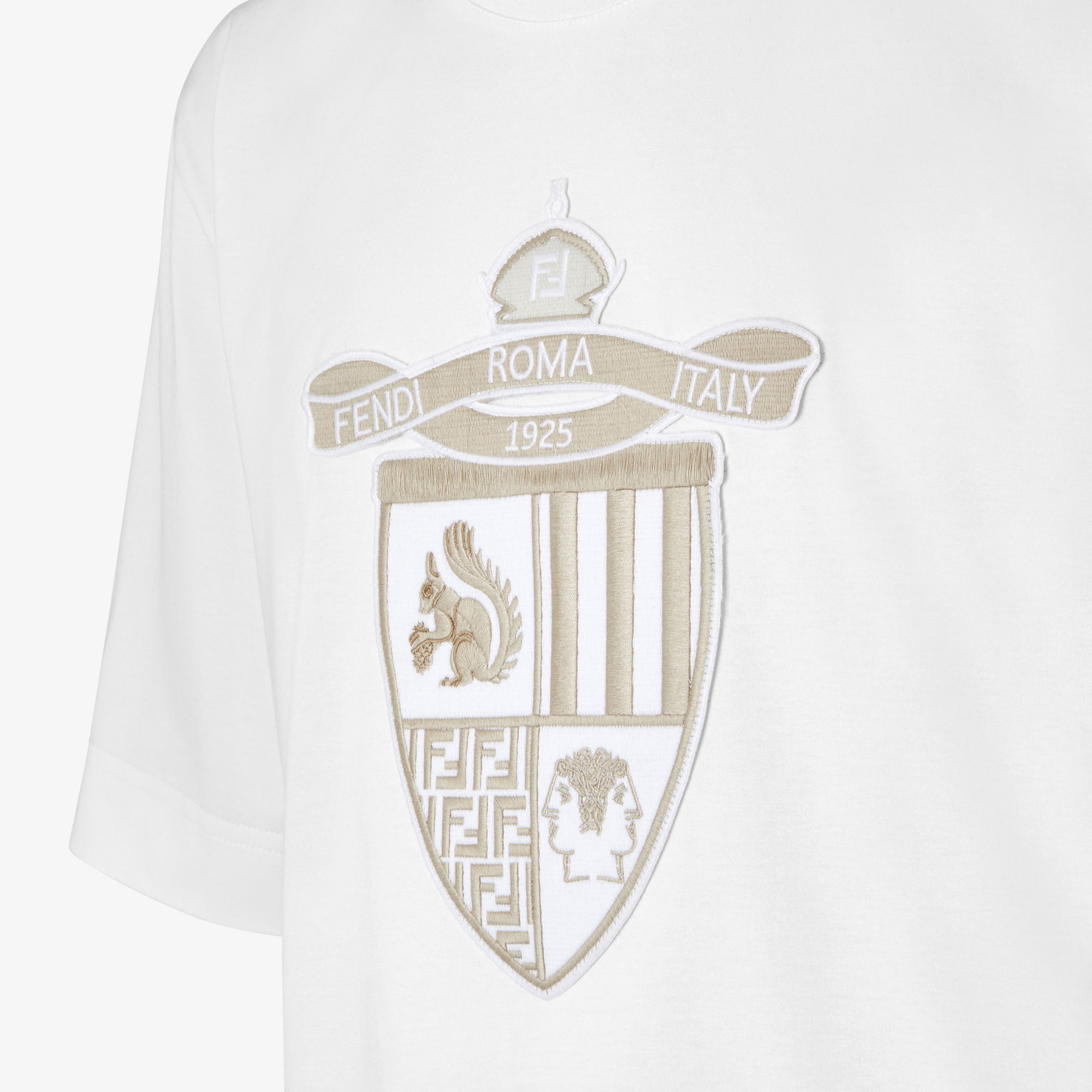 Fendi Short-sleeved Round Collar Oversized T-shirt In White