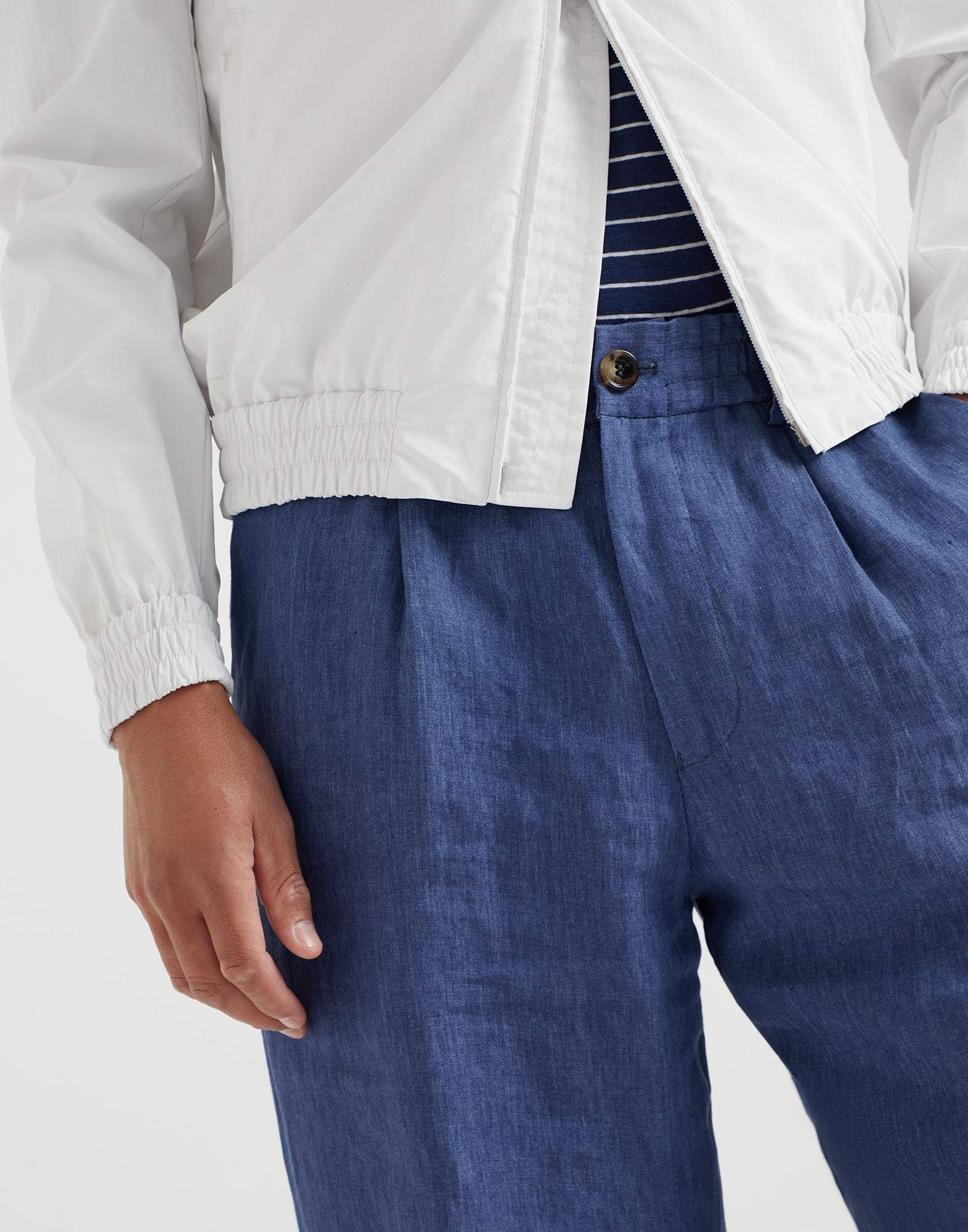 Brunello Cucinelli Elastic Waist Bermuda Shorts In Blue