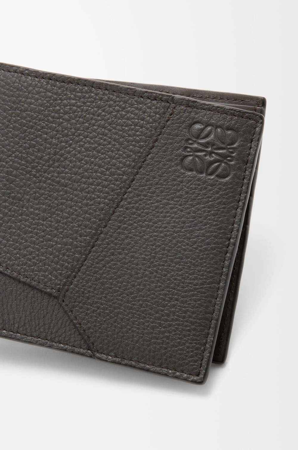 Loewe Puzzle Bifold Wallet In Supple Grained Calfskin In Gray