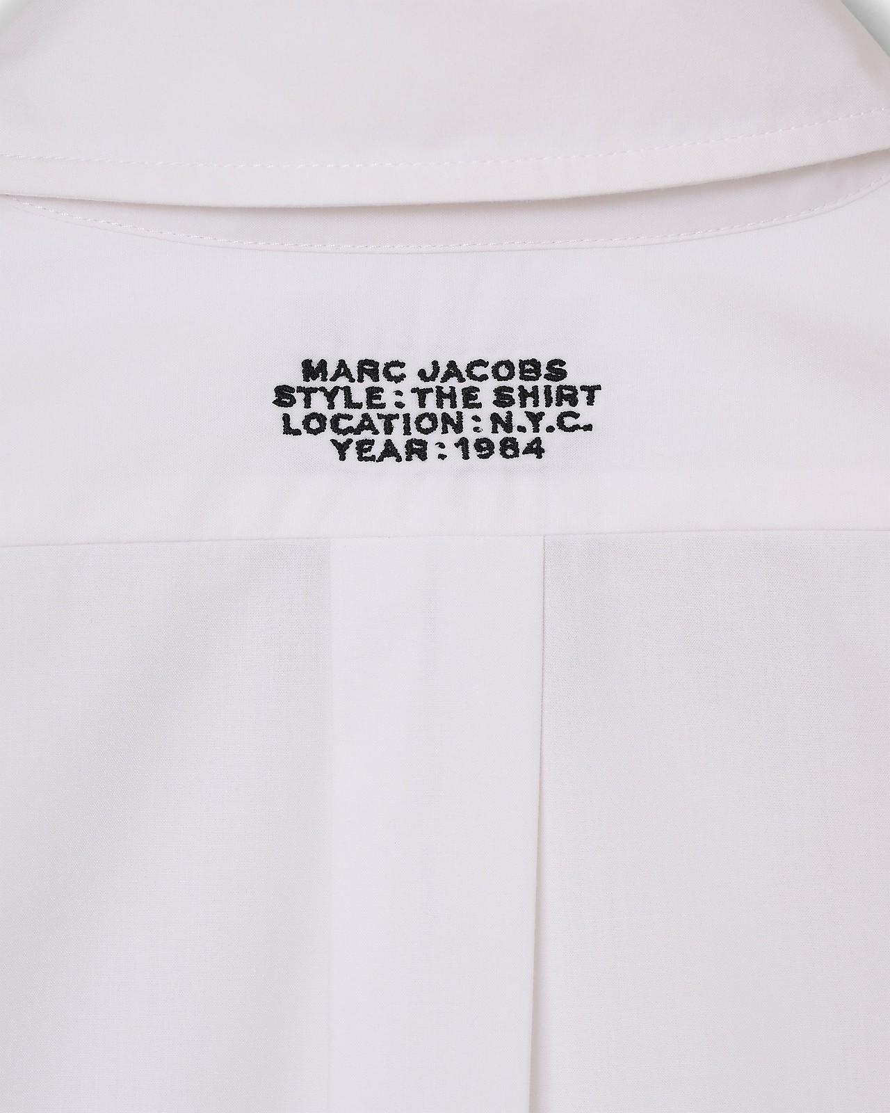 Marc Jacobs Womens The Cropped Text-embroidery Cotton Shirt White In White