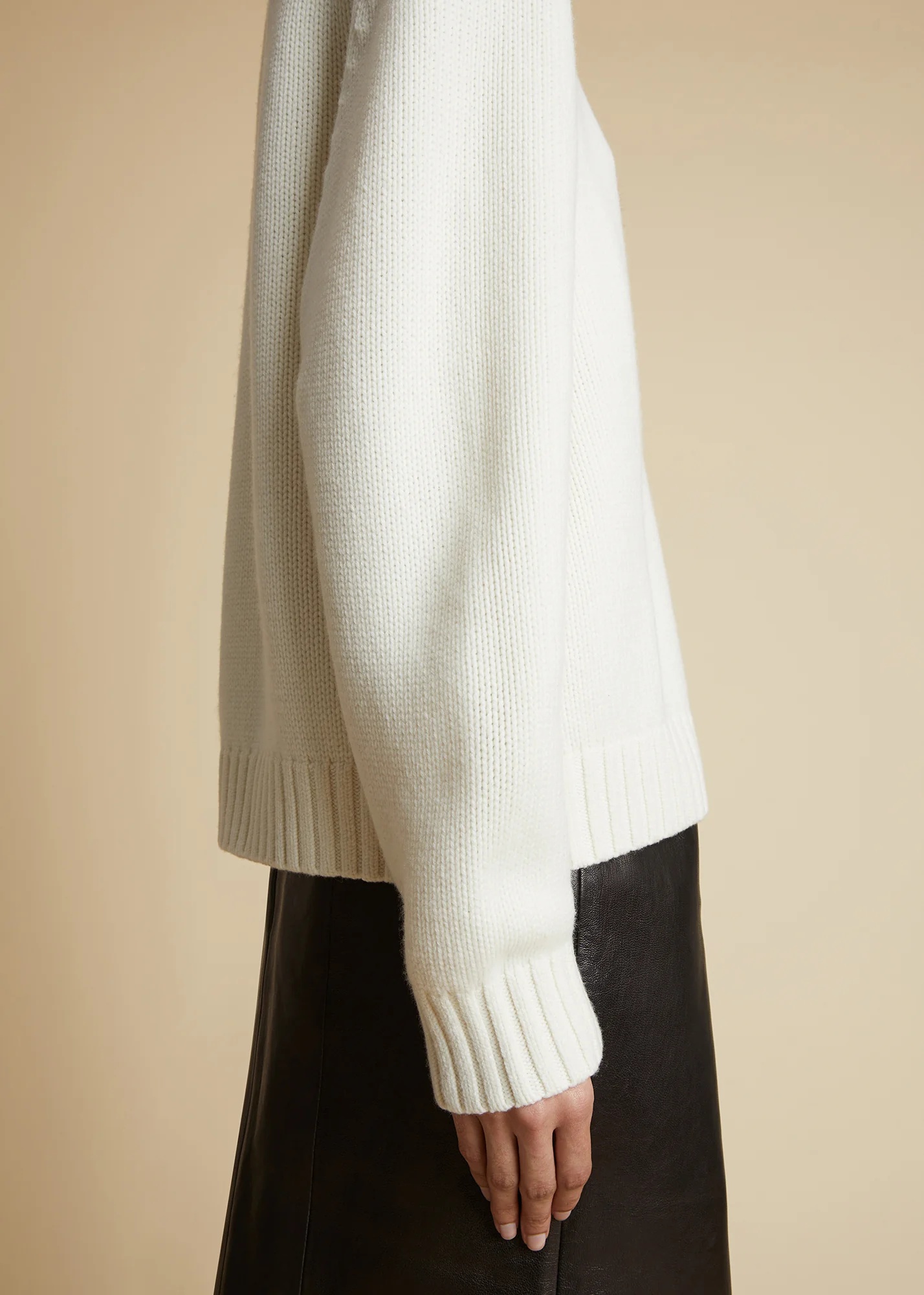 Khaite Long-sleeved Crewneck Jumper In White