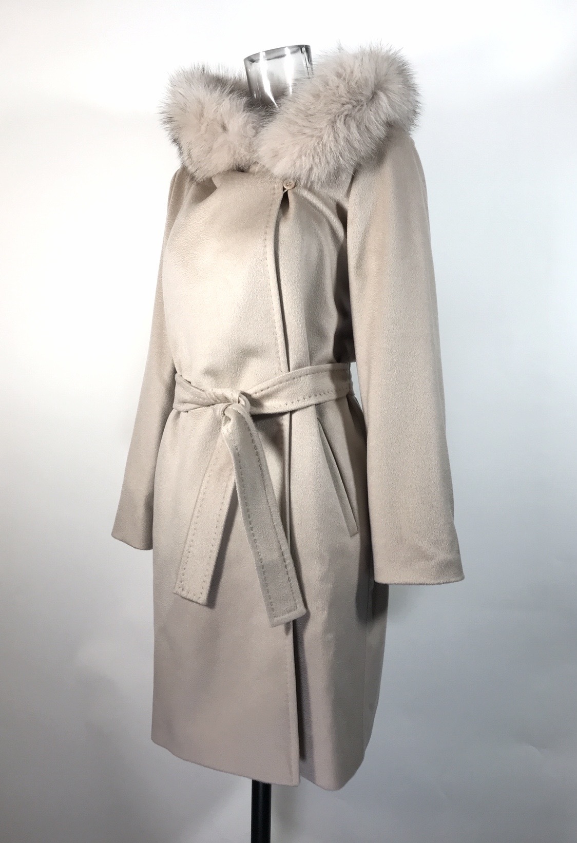 Max Mara Long-sleeved Hooded Coat In Nude
