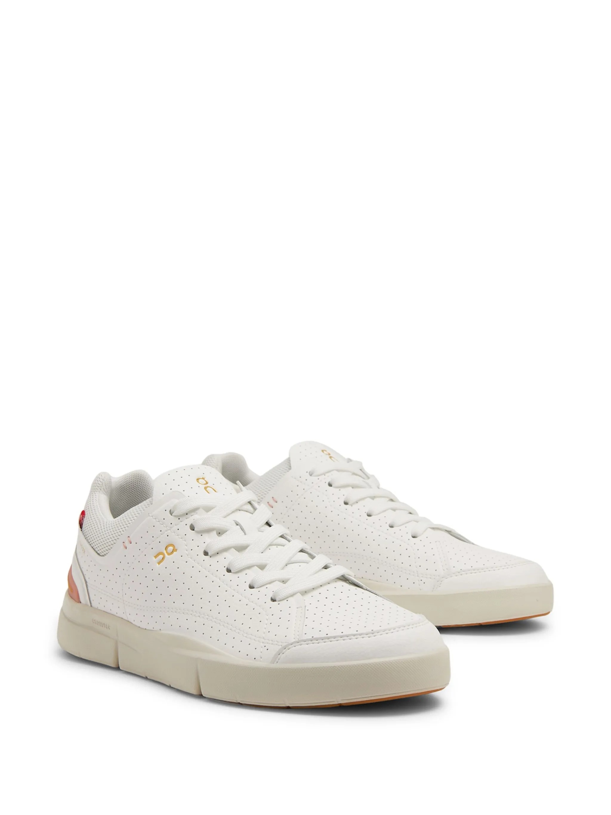 On Running Roger Centre Court White Woodrose Trainers In White