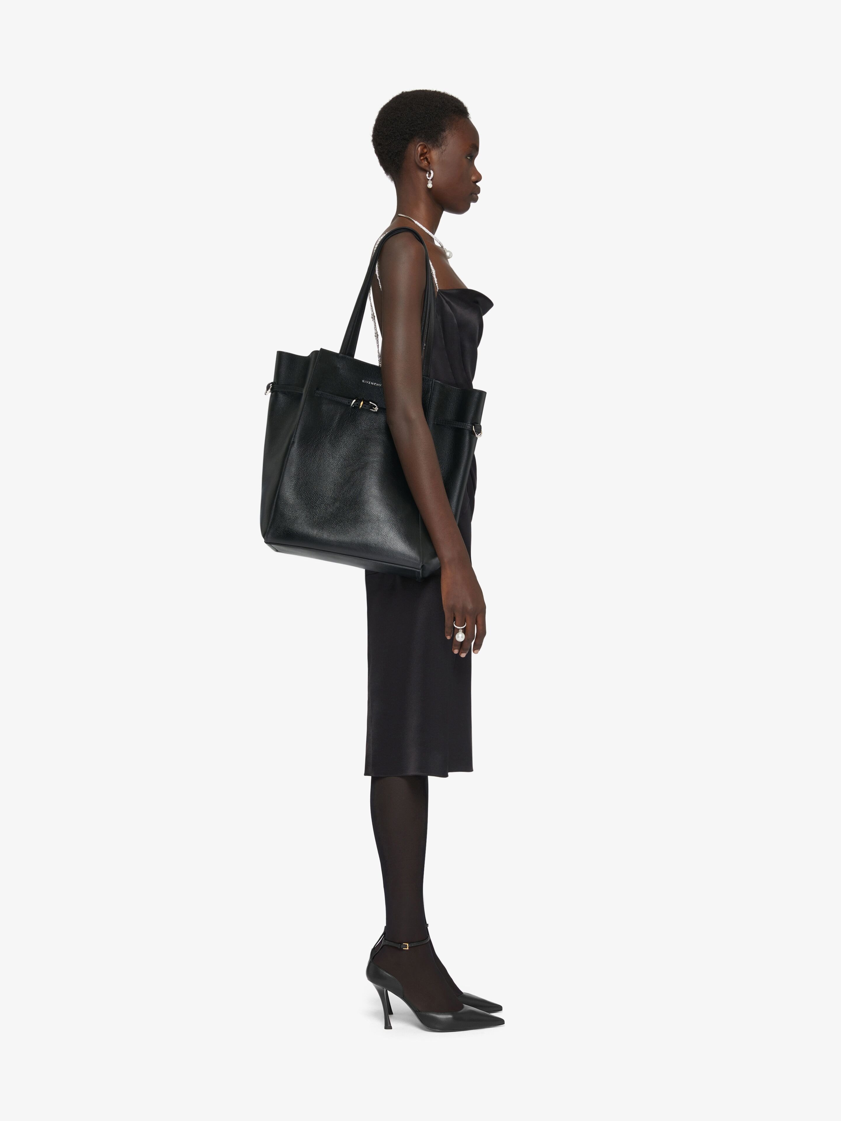 Givenchy Medium Voyou Leather Tote Bag In Black