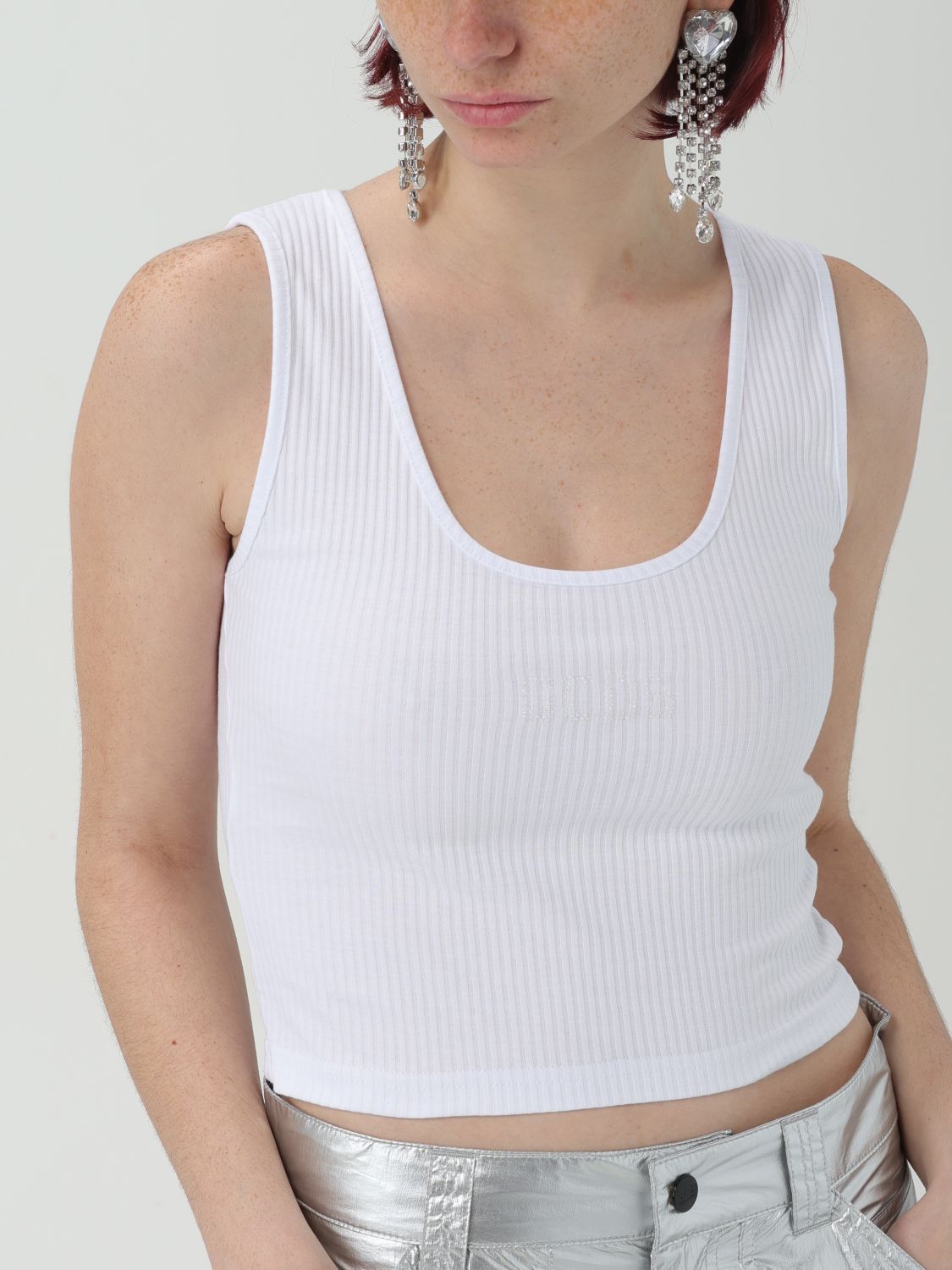 Gcds Textured Ribbed Sleeveless Top In White