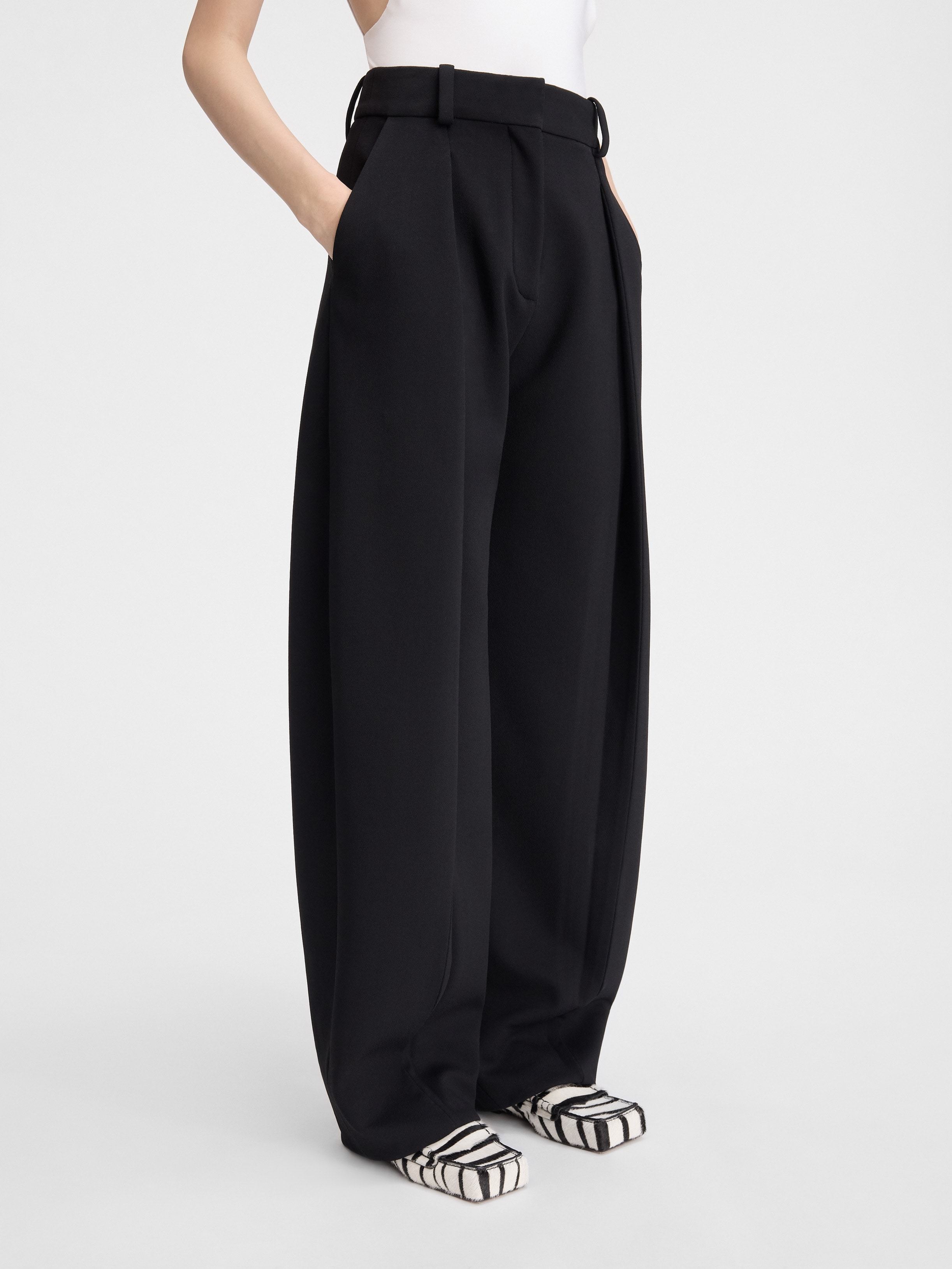Jacquemus Le Pantalon Paseo Tech Wide Pants In Black