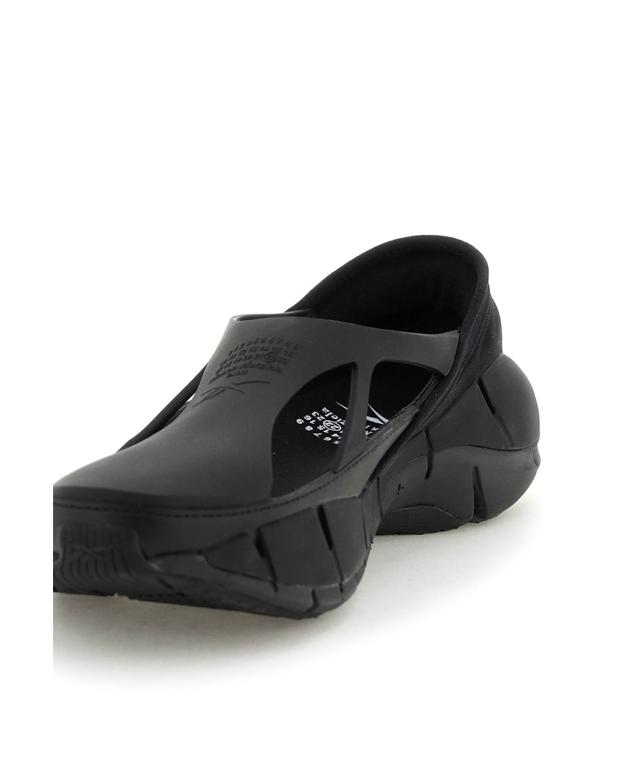 Maison Margiela Comfortable And Lightweight Sneakers In Black
