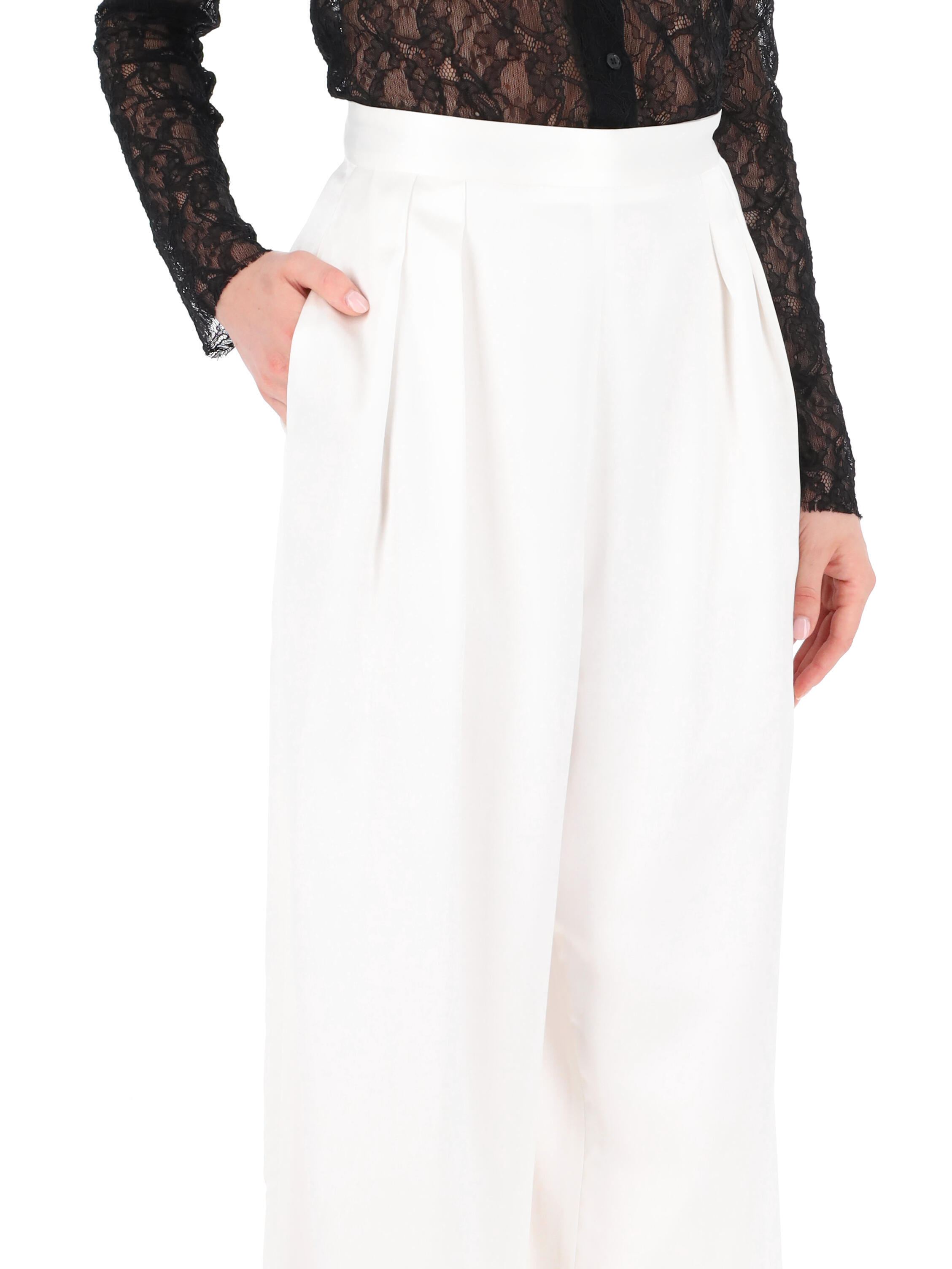 Fabiana Filippi Pleated Details Casual Pants In White