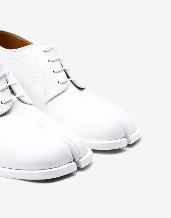 Maison Margiela Tabi 55mm Lace-up Shoes In White