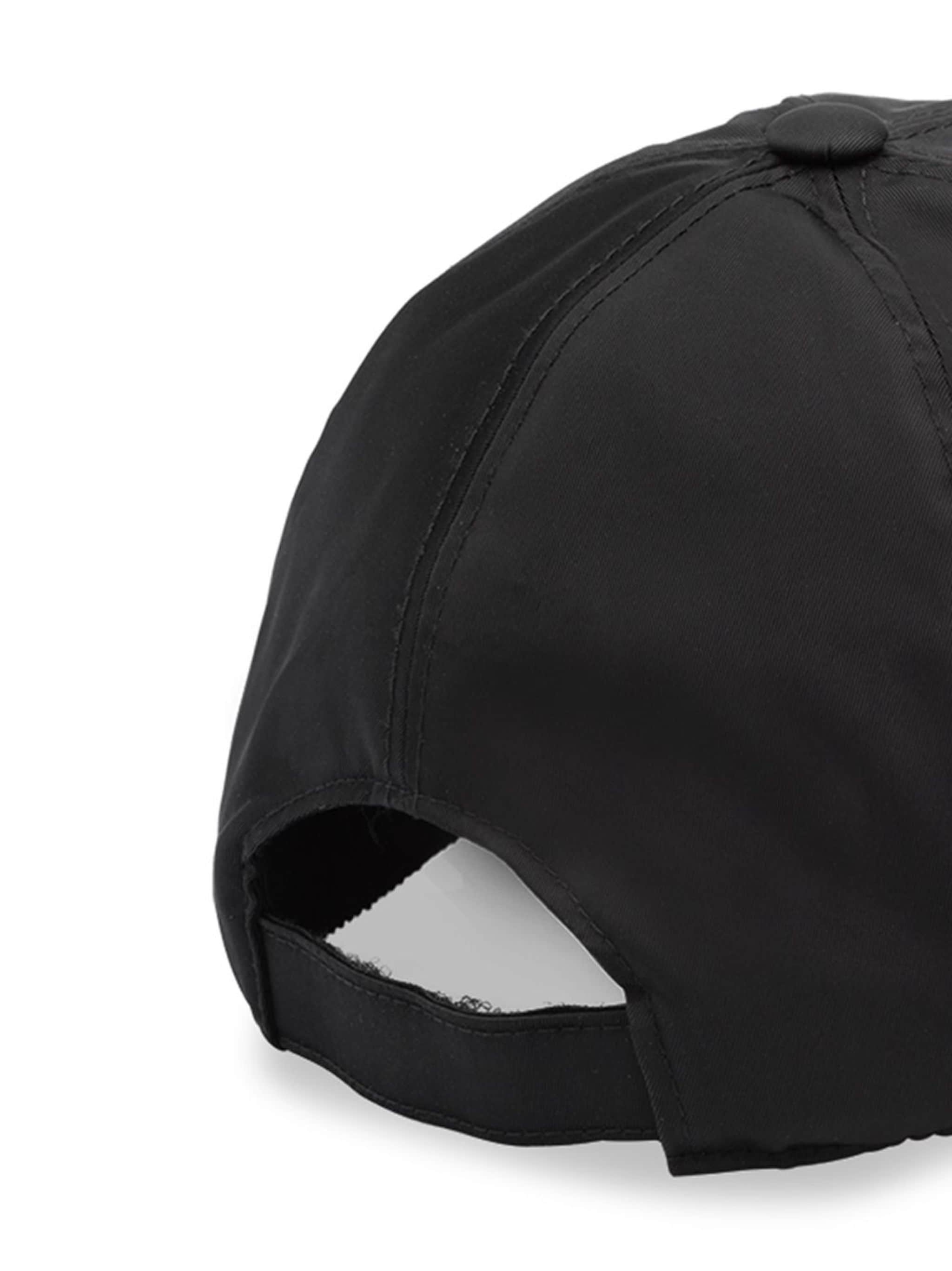 Prada Logo Hat In Black