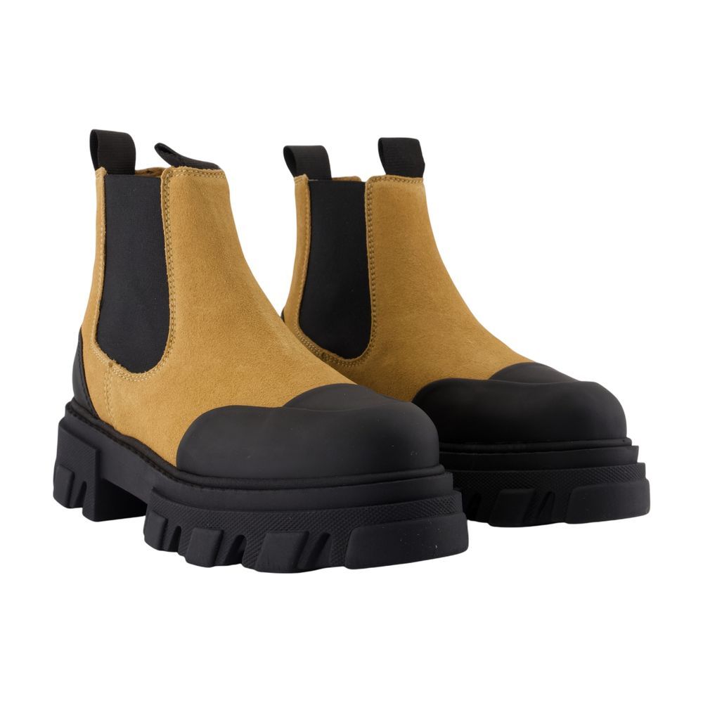 Ganni Low Chelsea Ankle Boots In Neutral