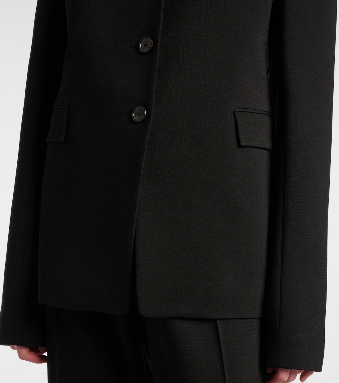 Khaite Jameson Wool-blend Jacket In Black
