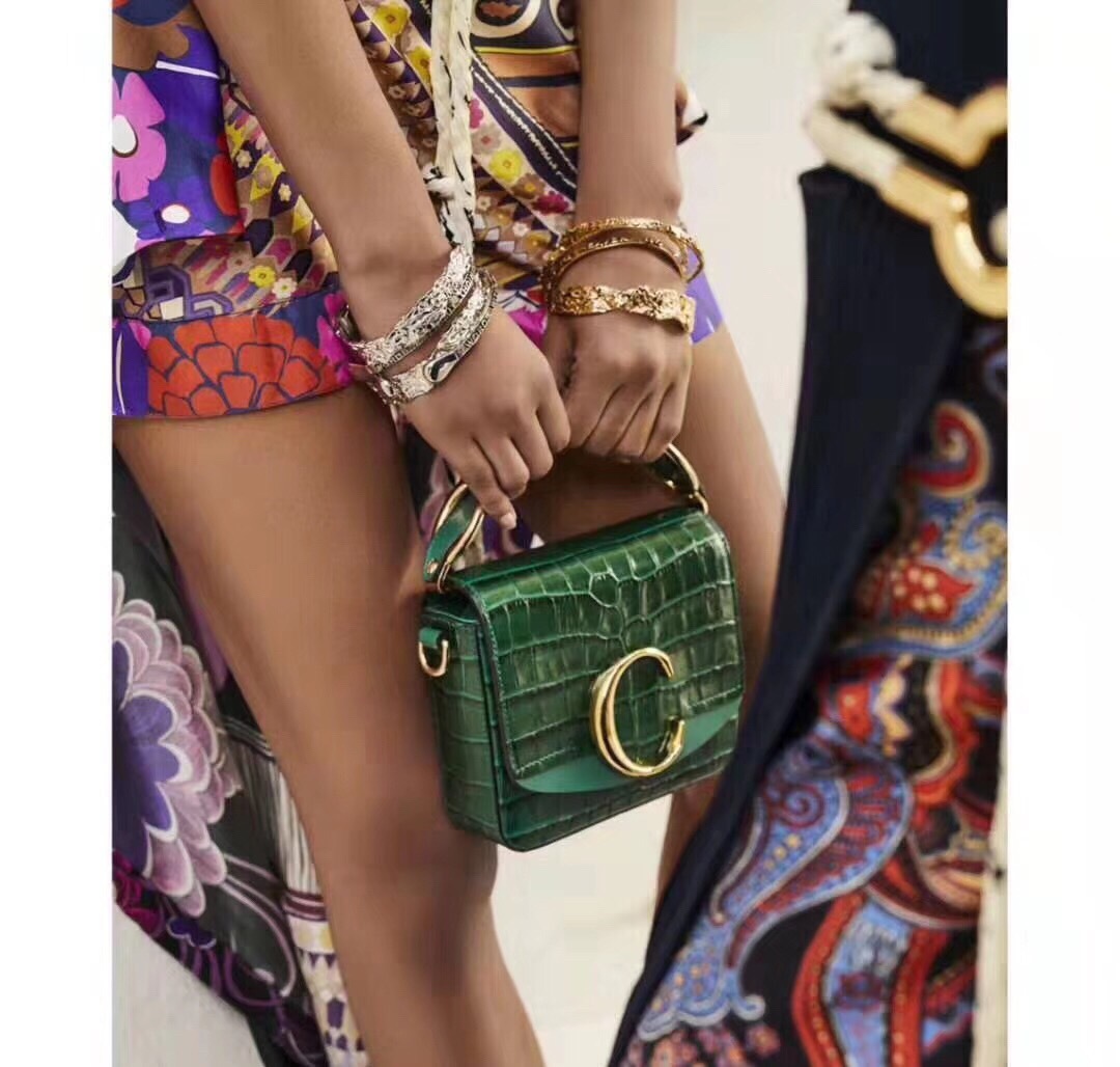 Chloé C Mini Crossbody Bag In Green