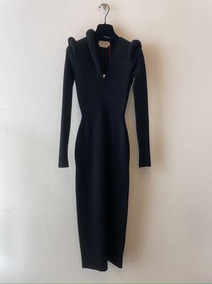 Alexander Mcqueen Ribbed-knit V-neck Midi Dress In Black