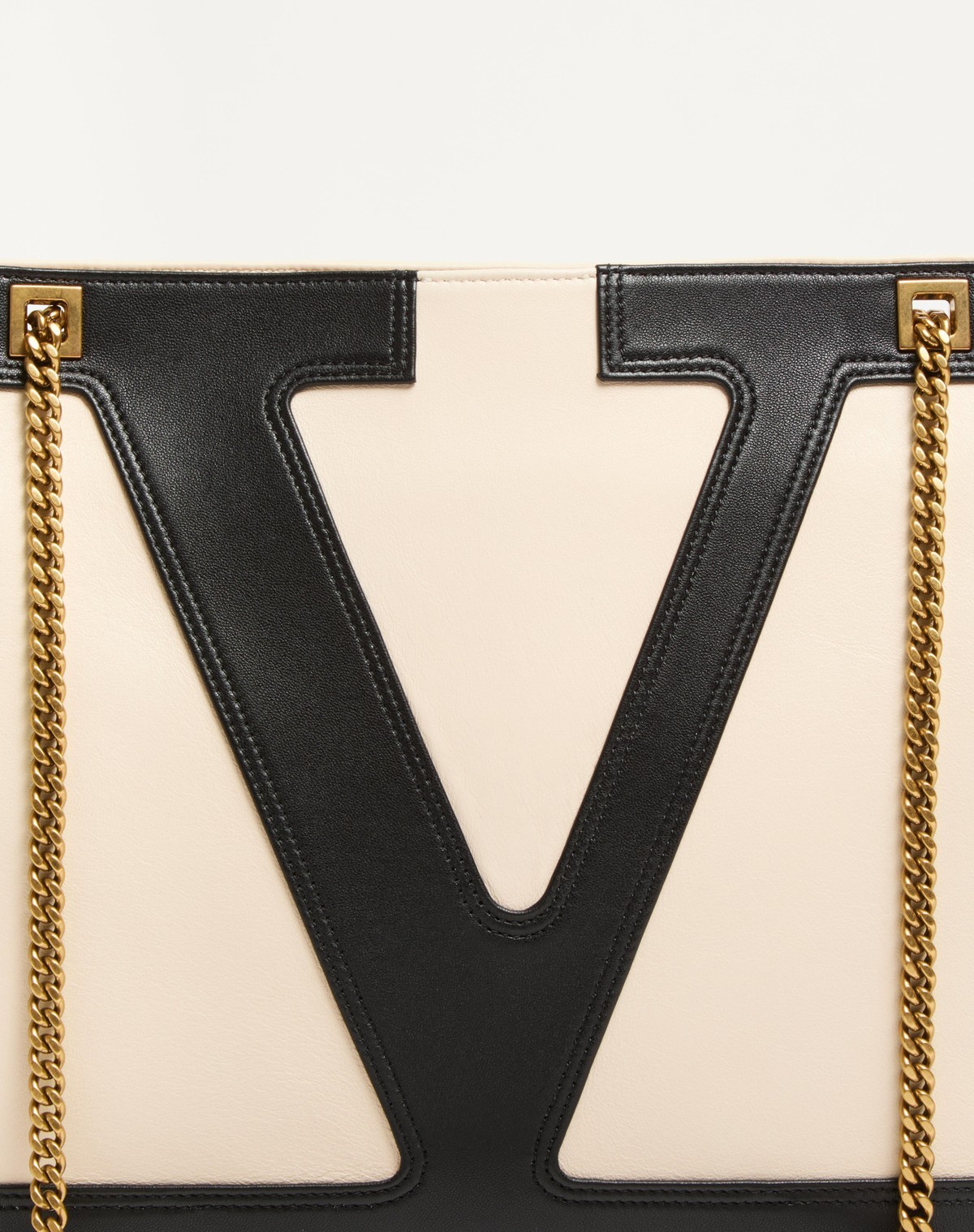 Valentino Garavani Garavani Viva Superstar Medium Nappa Leather Shopping Bag Woman Butter/black Uni In Nude