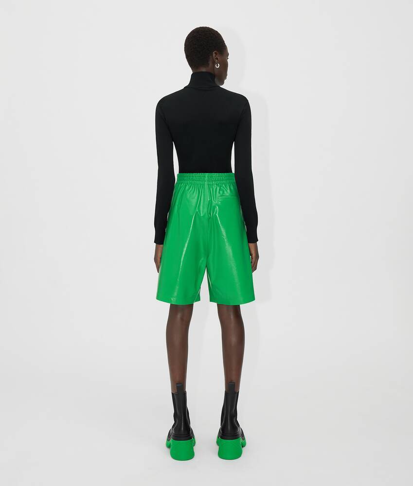 BOTTEGA VENETA KNEE-LENGTH LEATHER SHORTS 