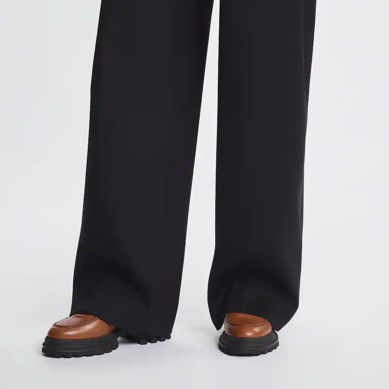 Hogan Round Toe Brown Leather Moccasin With Soft Insole And Eva Sole In Brown