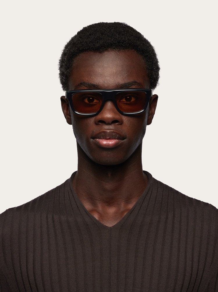 Ferragamo Prisma 56mm Square Sunglasses In Black