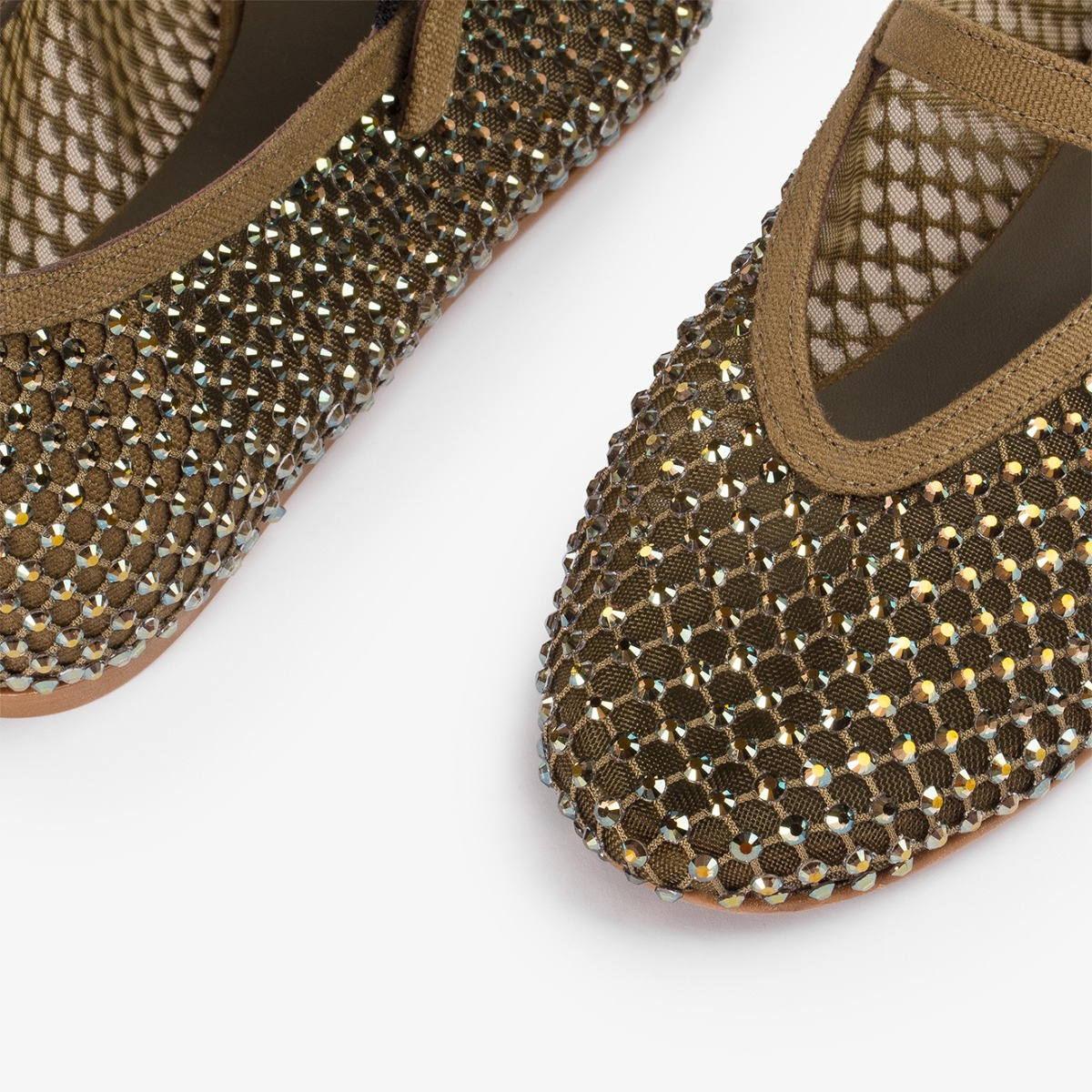 Le Silla Embellished Round Toe Ballerina Flats In Brown