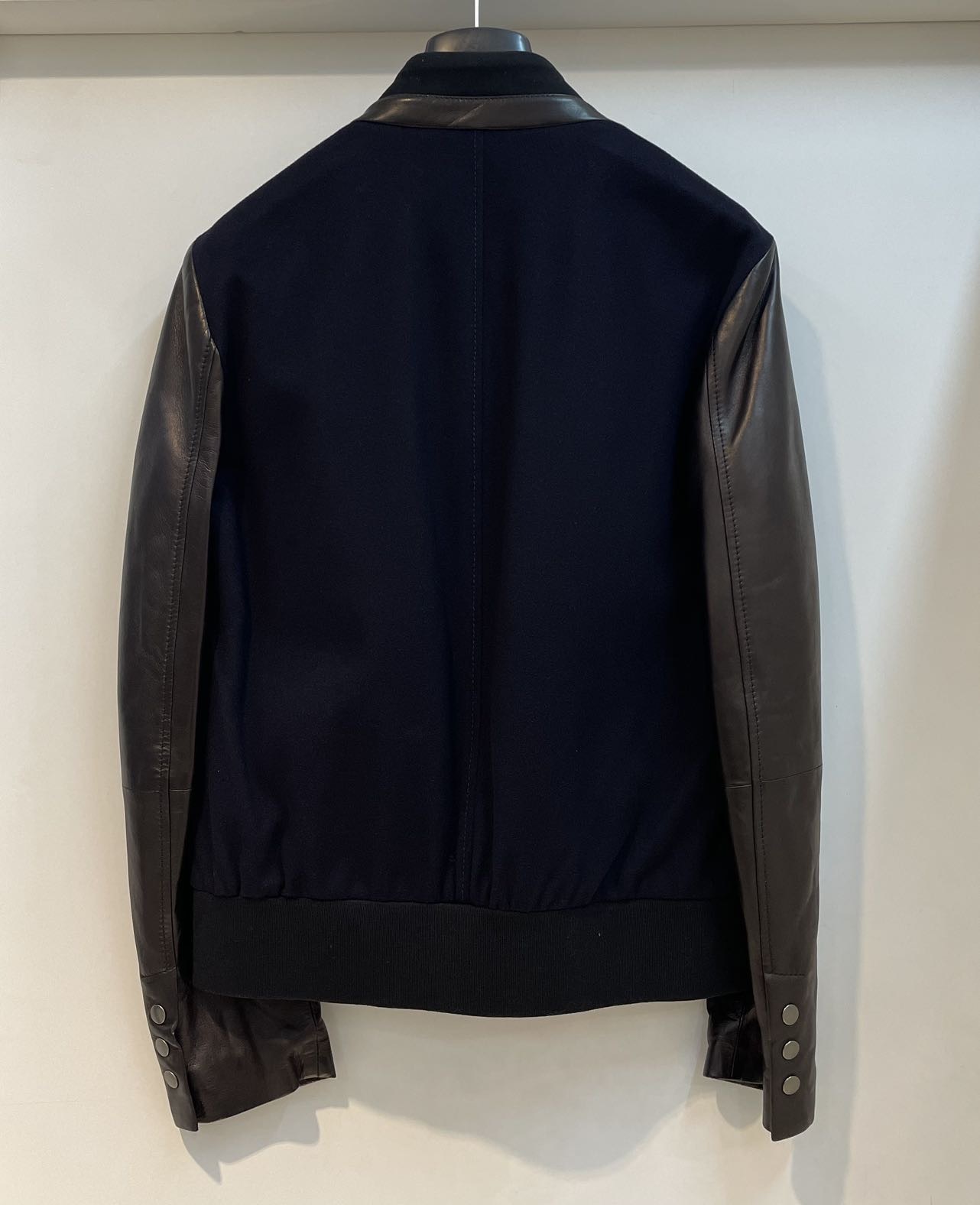 Giorgio Armani Long-sleeved Casual Jacket In Black