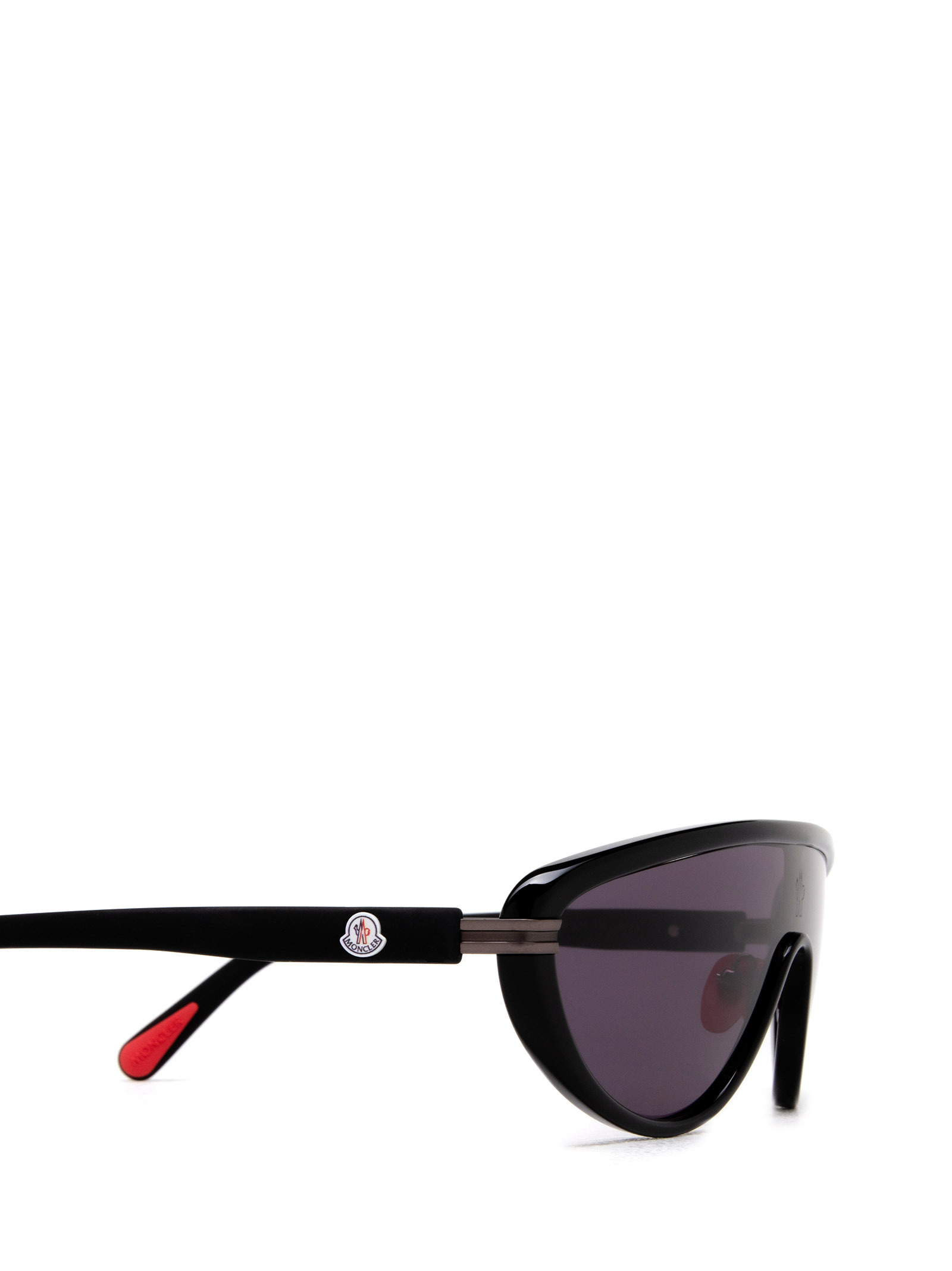 Moncler Vitesse Shield-frame Sunglasses In Black