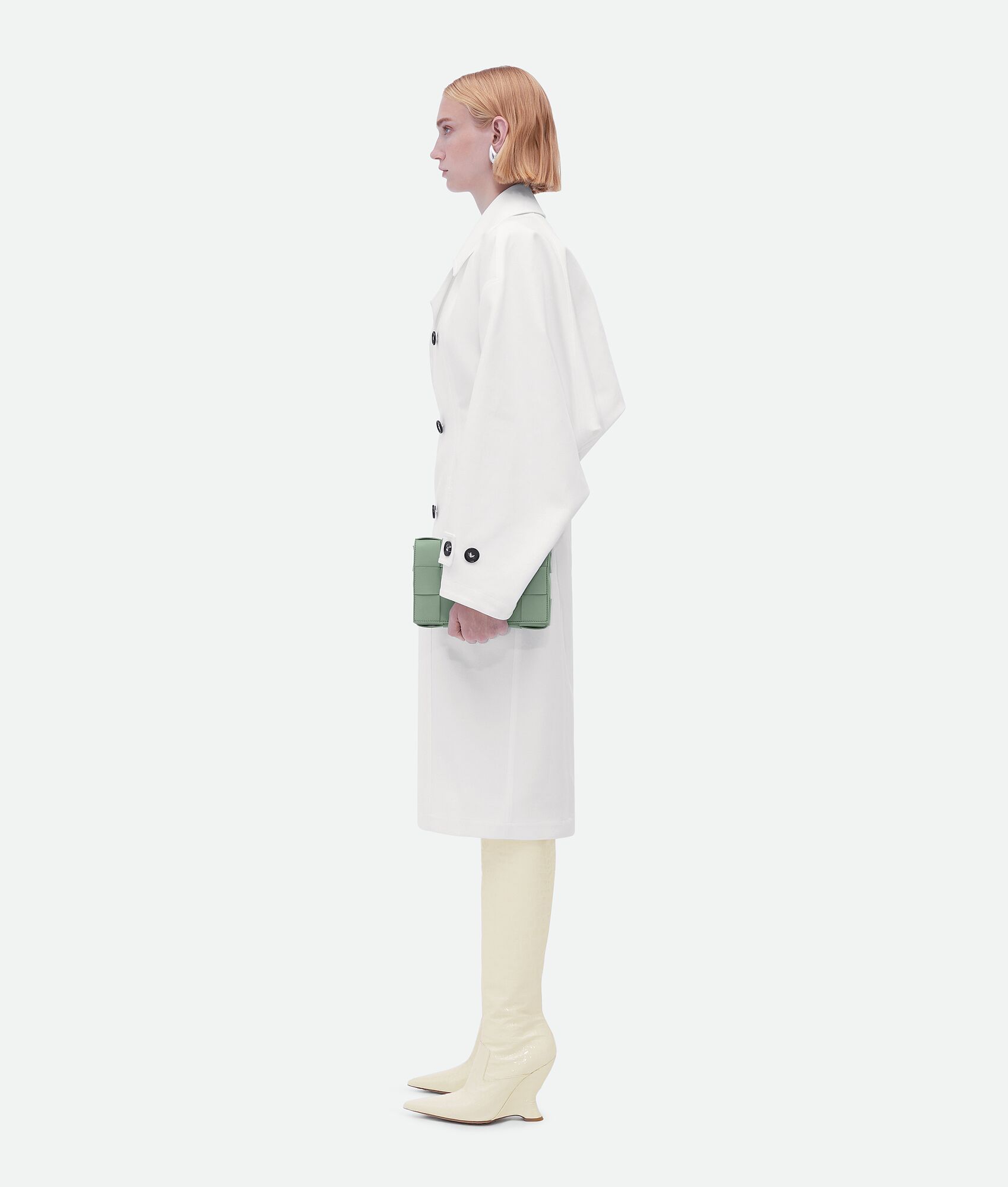 Bottega Veneta Cassette Cross-body Bag In Green