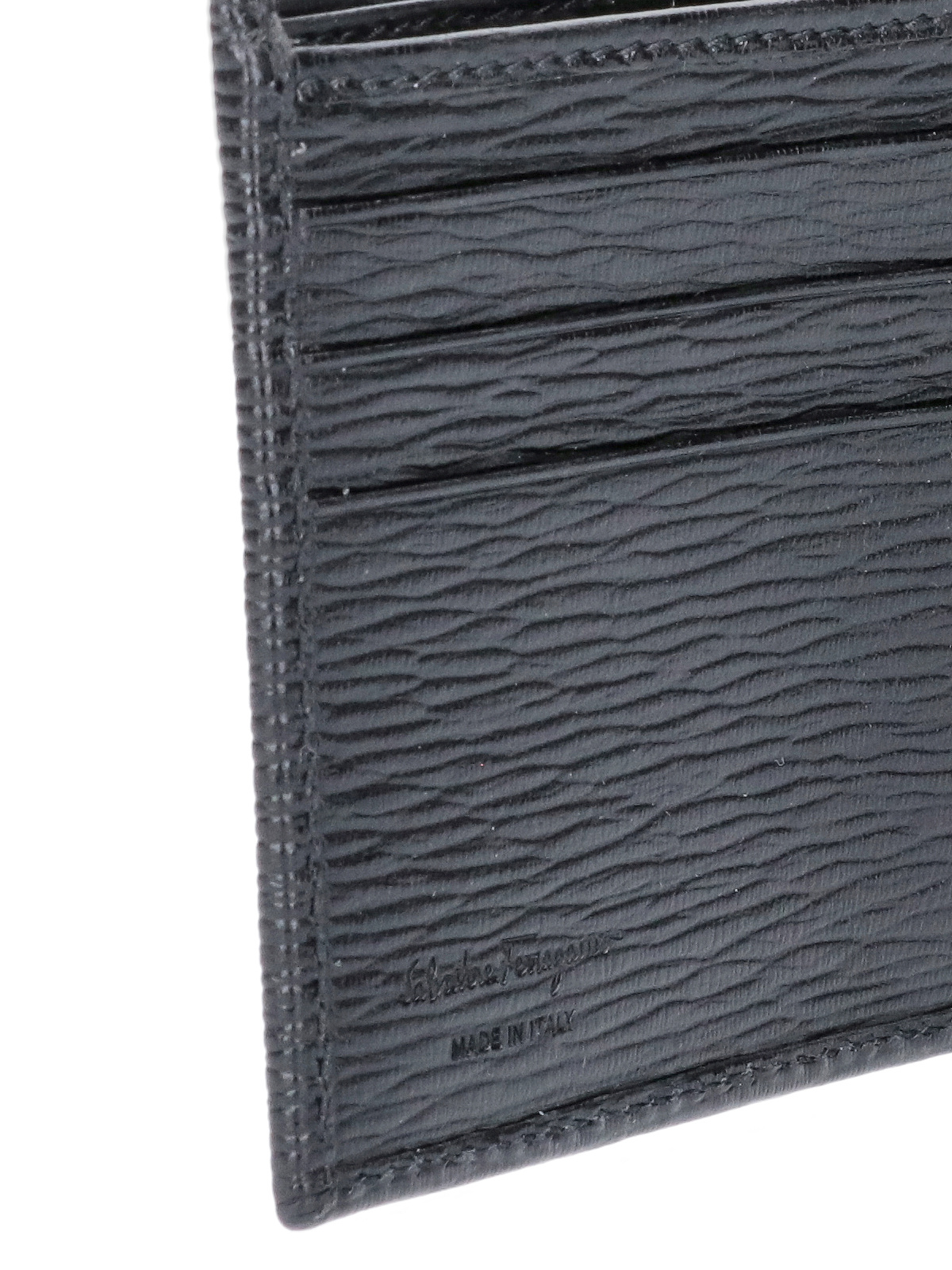 Ferragamo Salvatore  Gancini Plaque Bifold Wallet In Black
