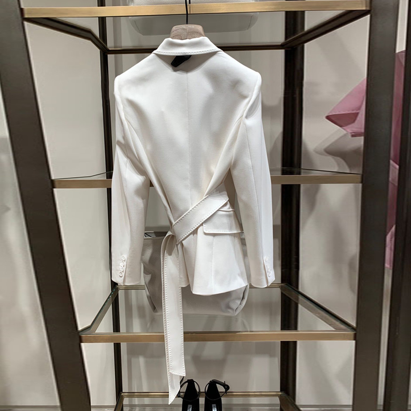 Max Mara Lapel Design Suit Jacket In White